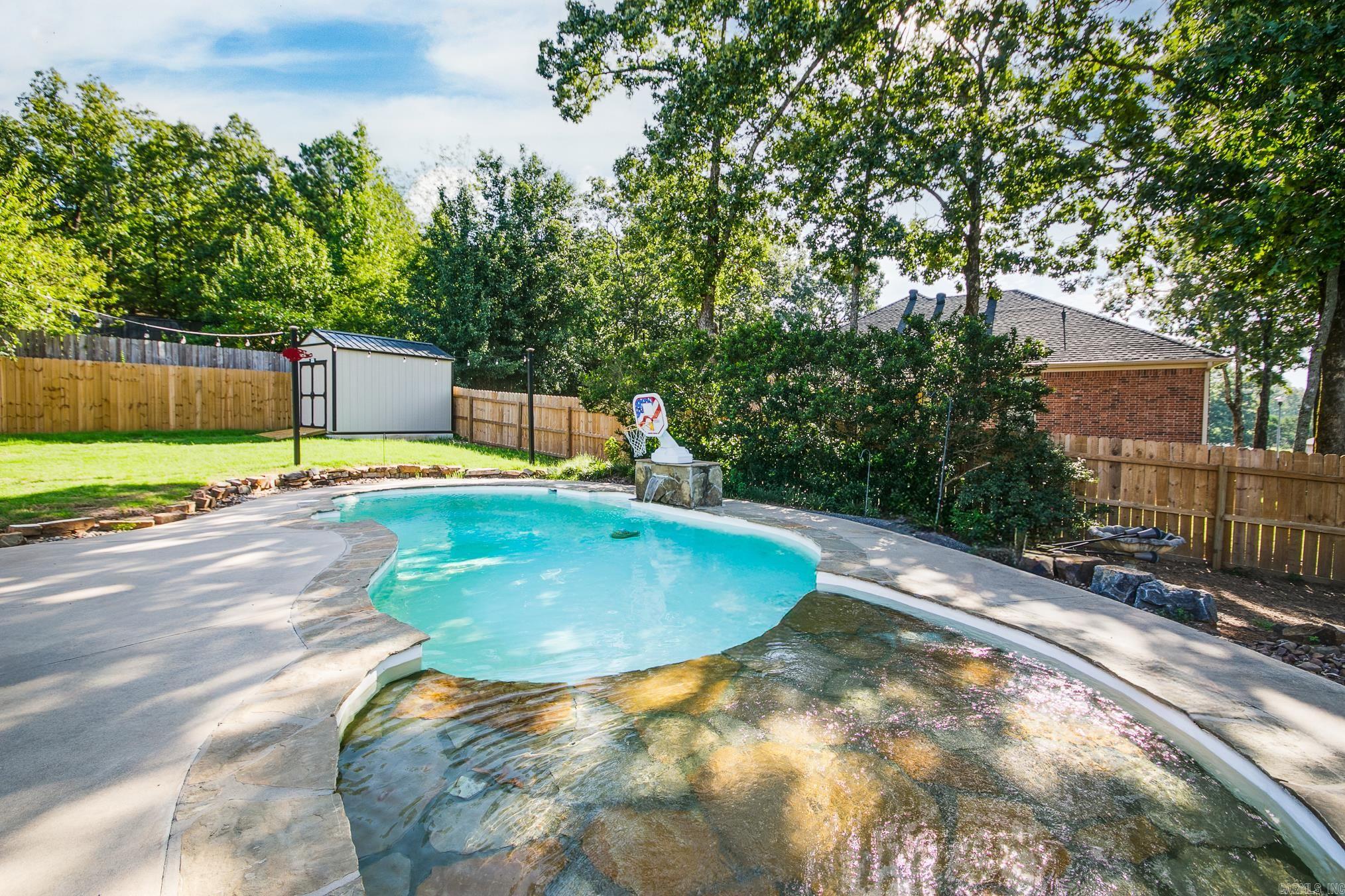 33 Oak Brook  Cabot, AR