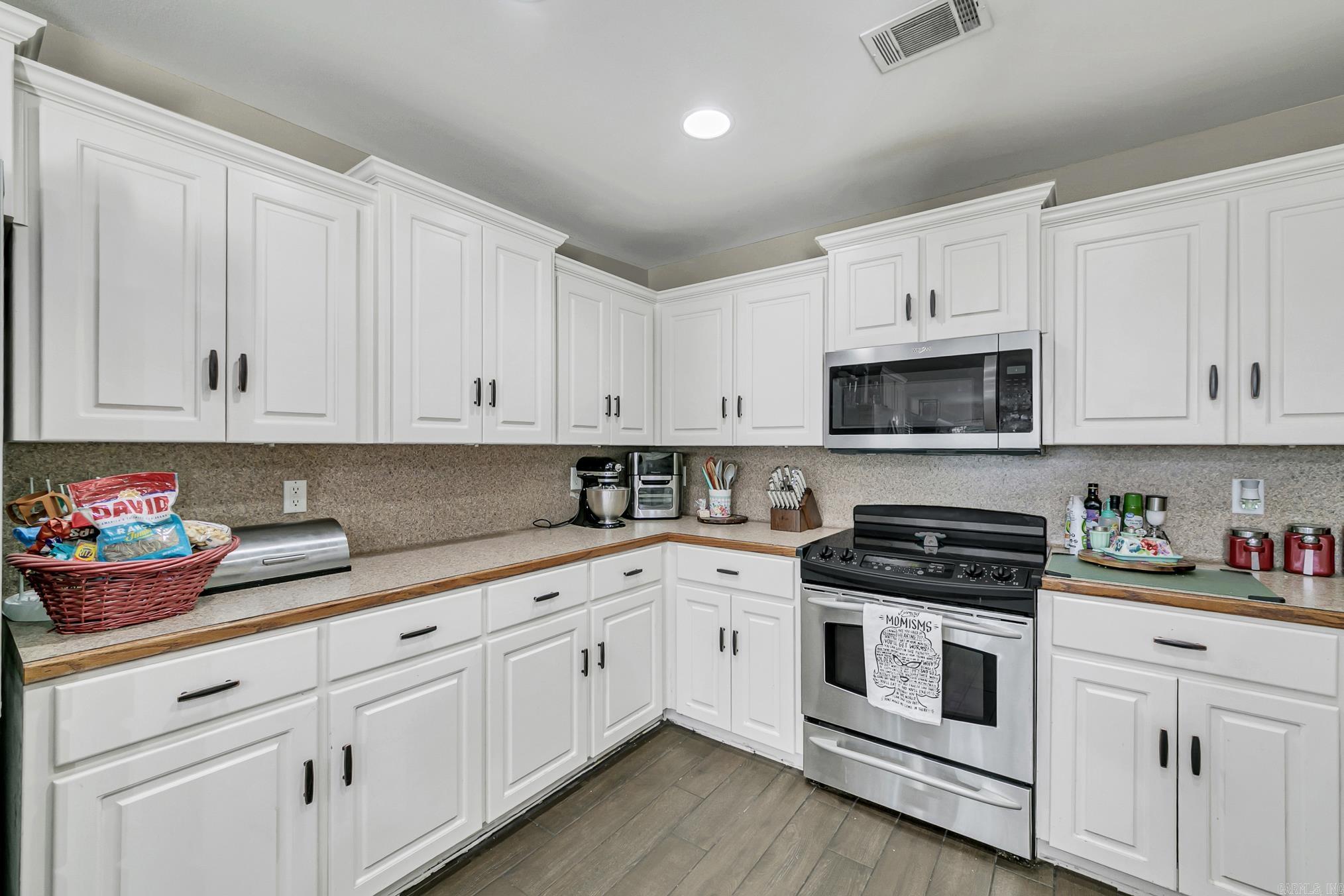 33 Oak Brook  Cabot, AR