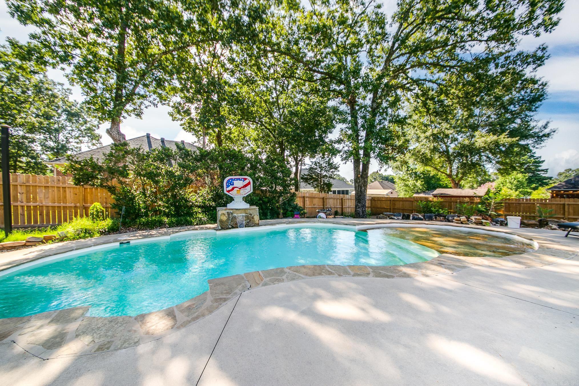 33 Oak Brook  Cabot, AR