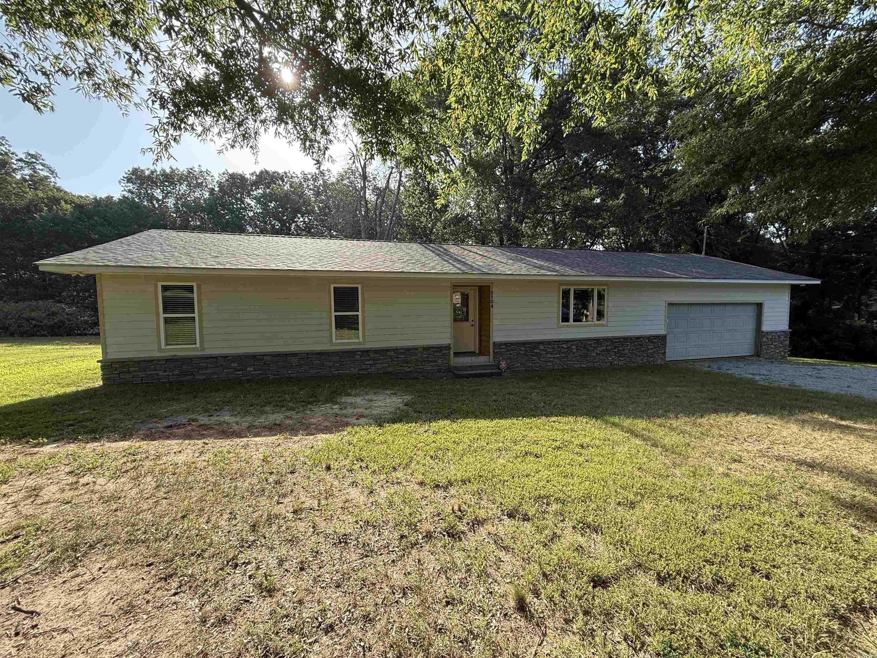 5104 Johnwood Drive Jonesboro, AR 72404