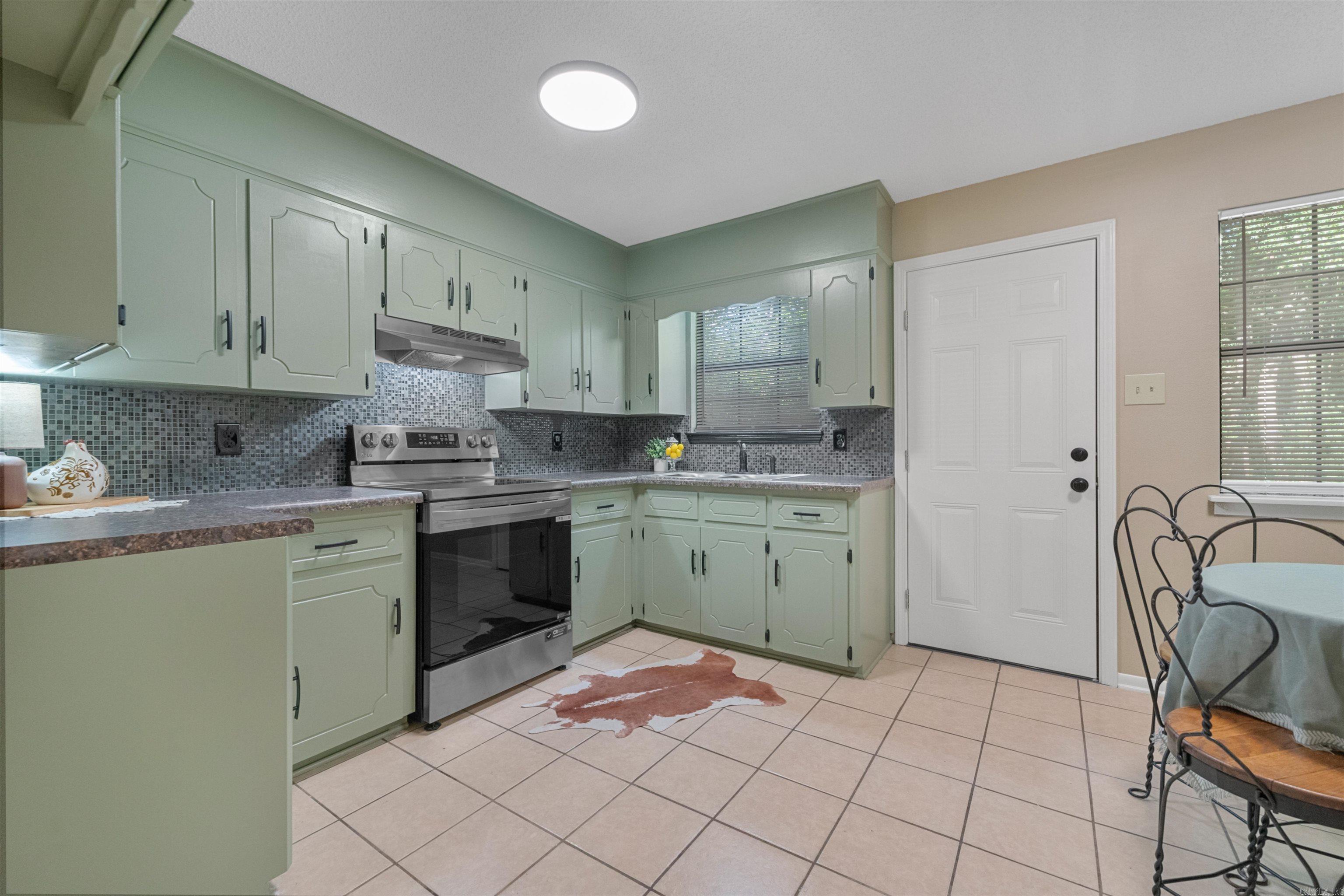 10019 Shannon Jacksonville, AR 72076