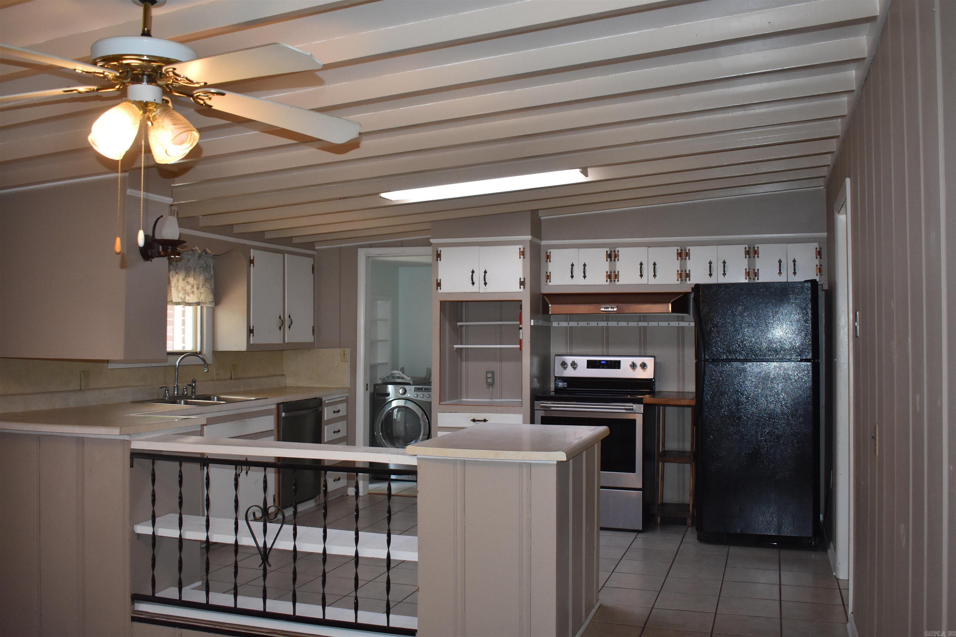 1008 S Spring  Searcy, AR