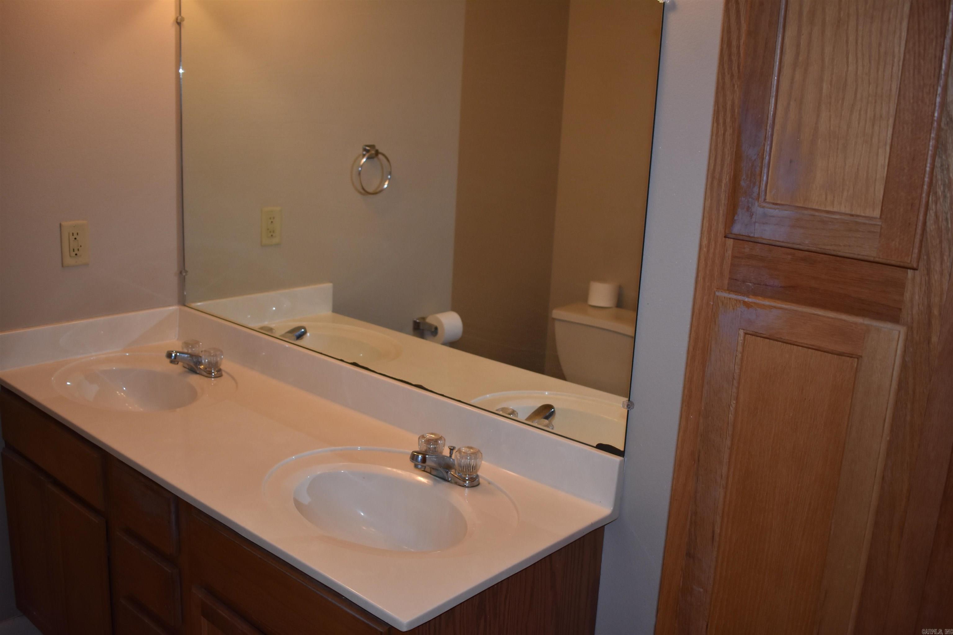 1008 S Spring  Searcy, AR