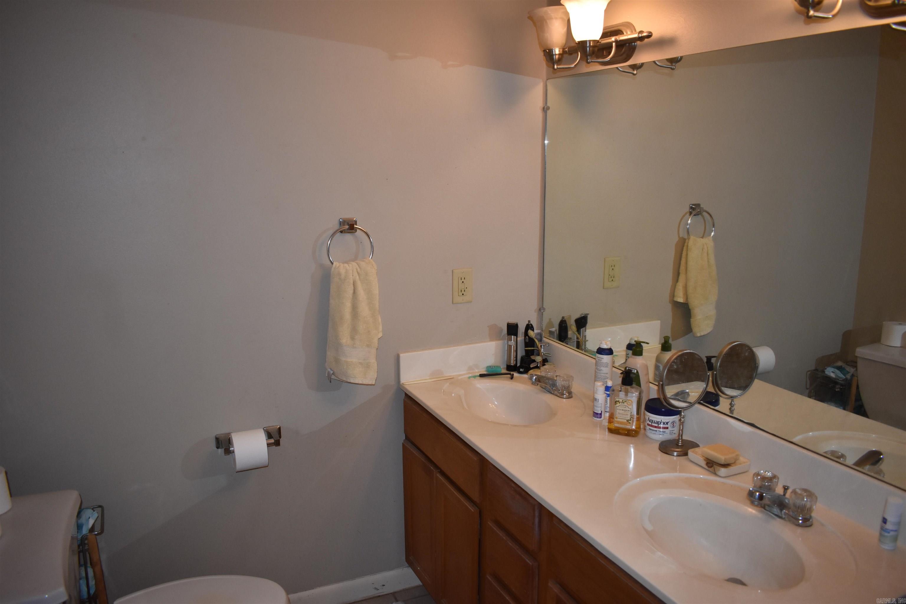 1008 S Spring  Searcy, AR