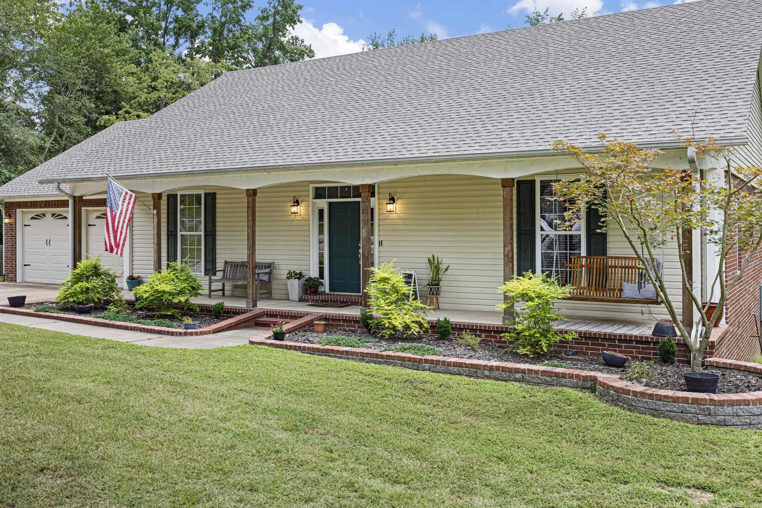 940 Golden Pond  Russellville, AR