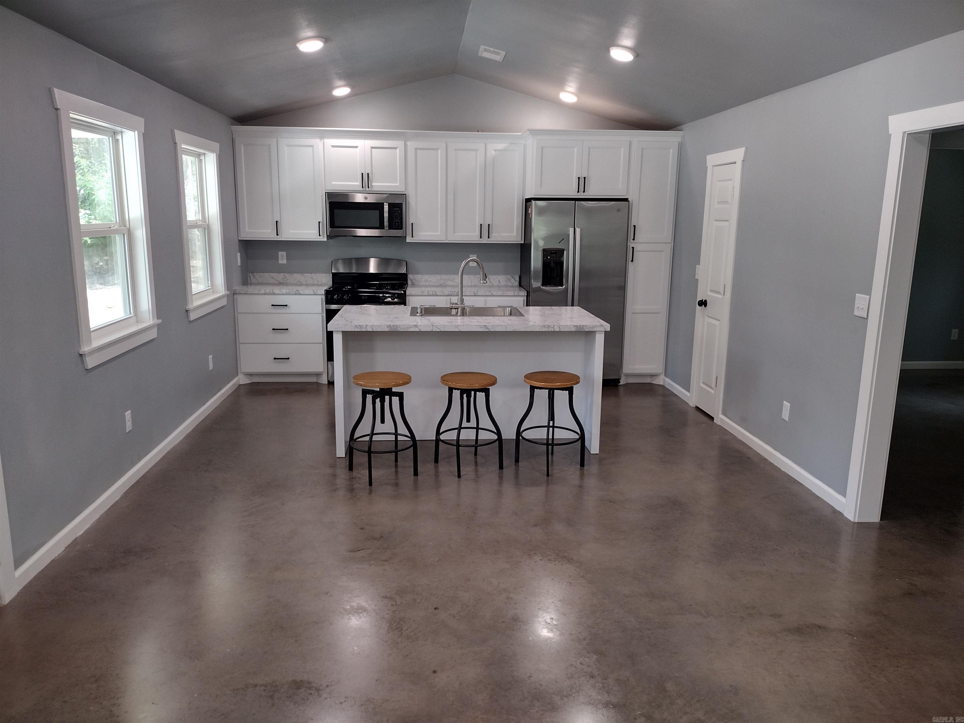501 Storey ST Mountain View, AR 72560