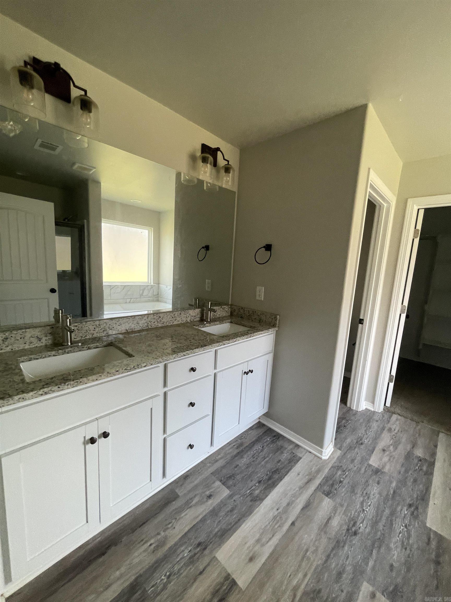 1057 Heritage Way  Benton, AR