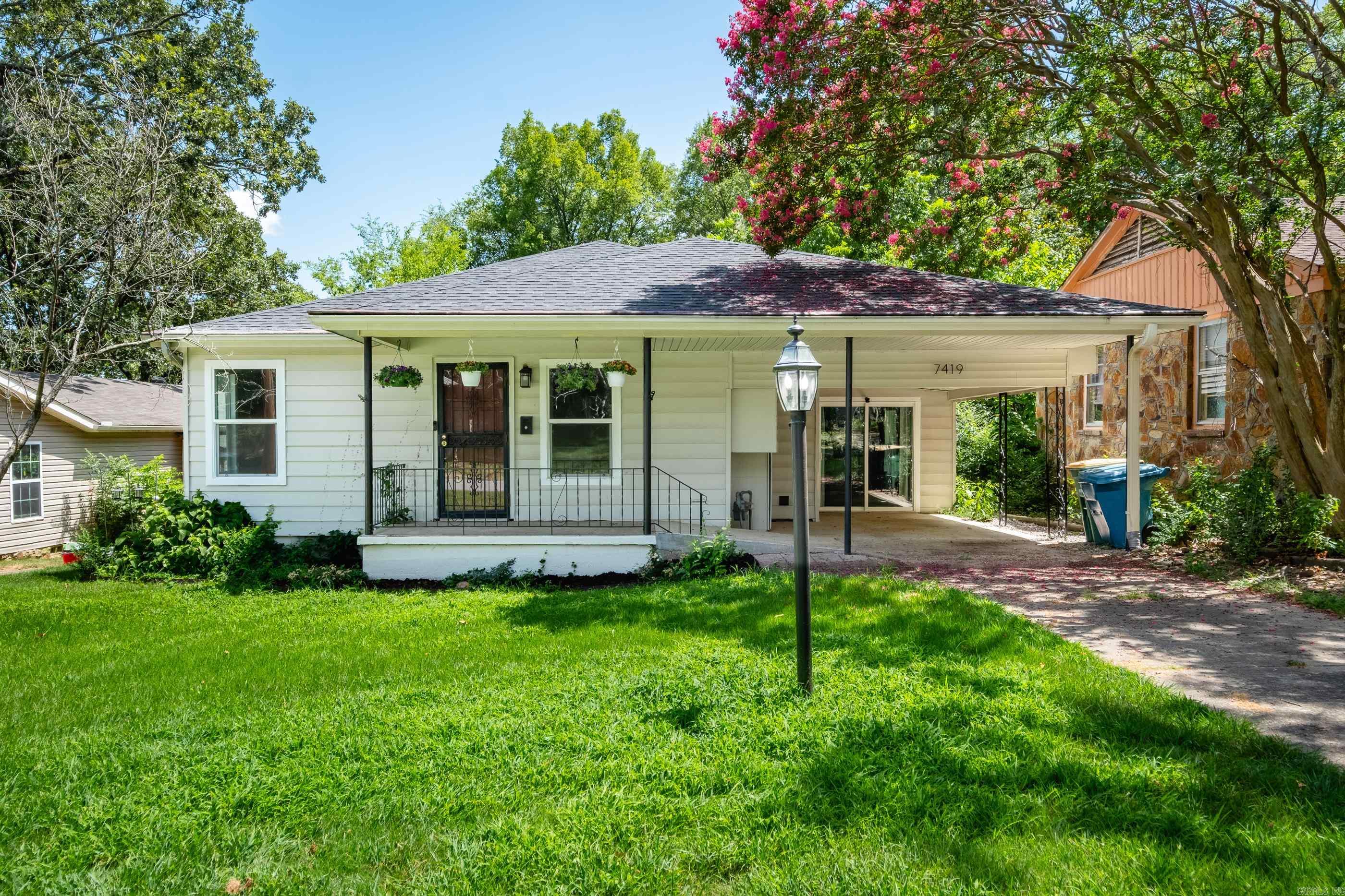 7419 Illinois  Little Rock, AR
