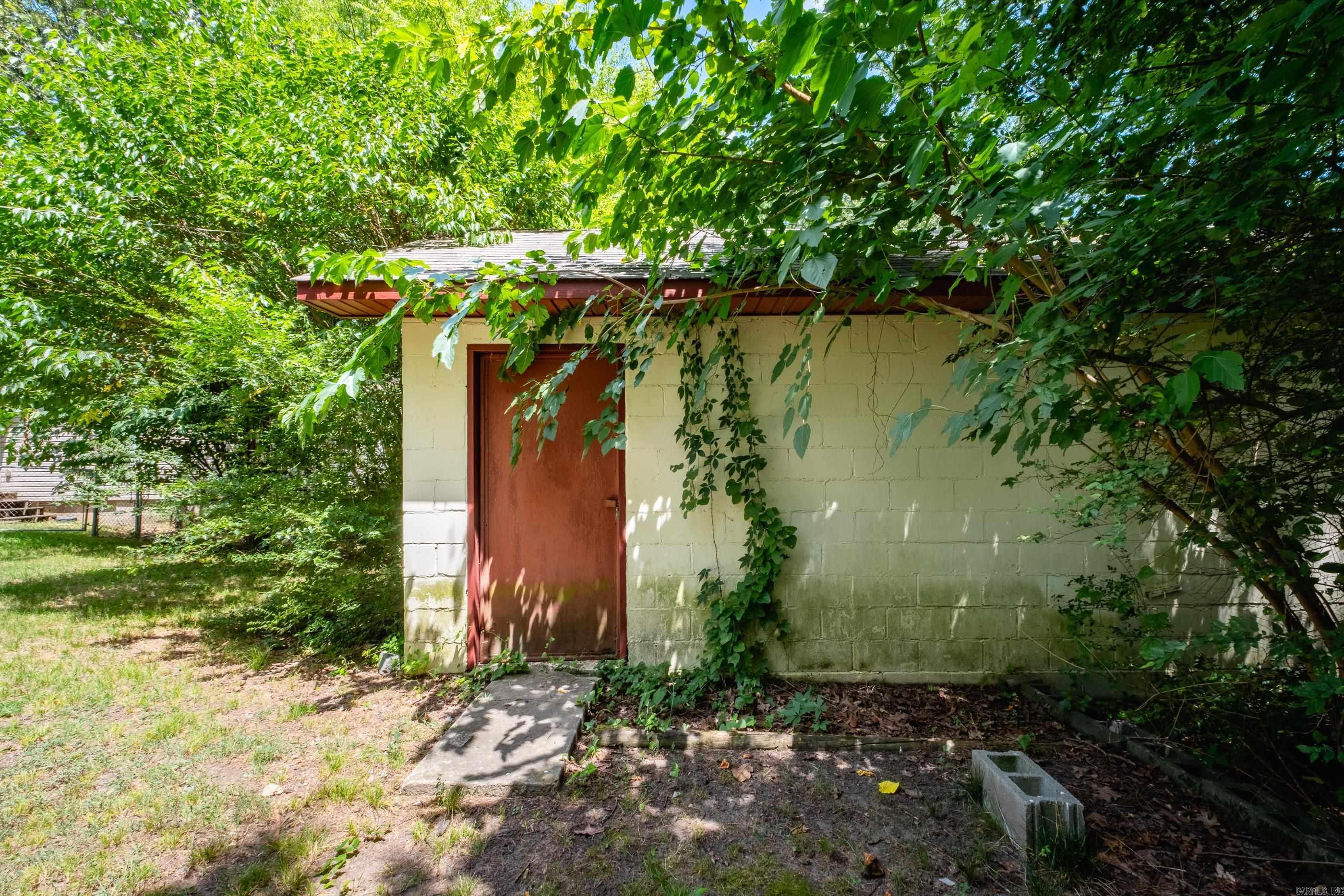 7419 Illinois  Little Rock, AR