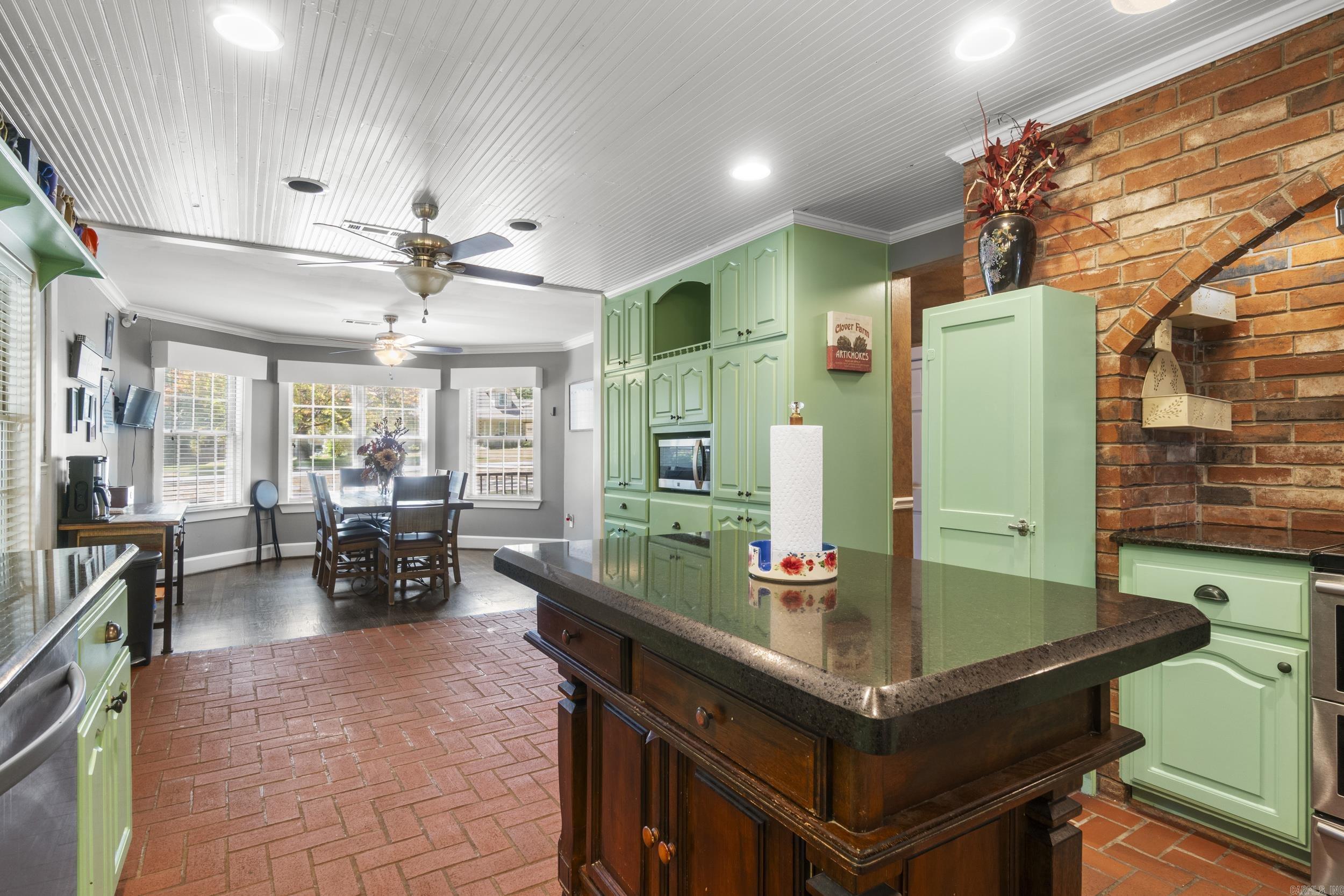 16 Woodcrest  Searcy, AR