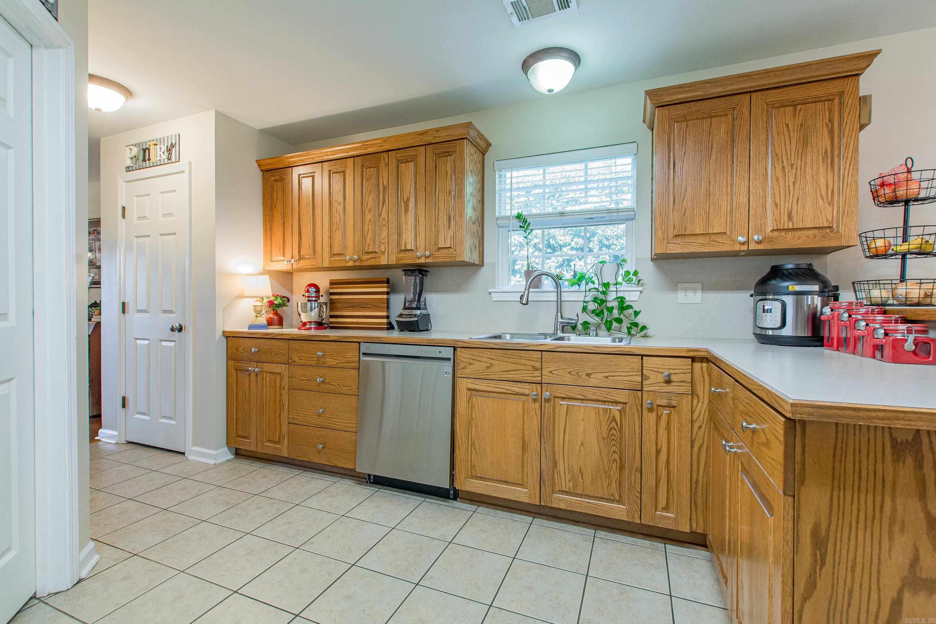 1306 Oxford Avenue Benton, AR 72019