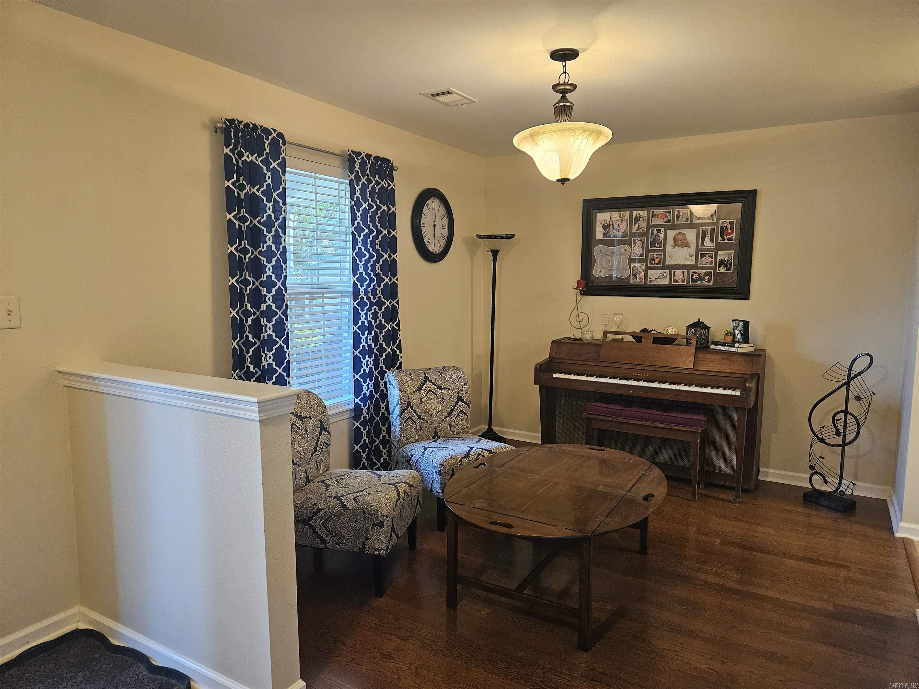 1306 Oxford Avenue  Benton, AR