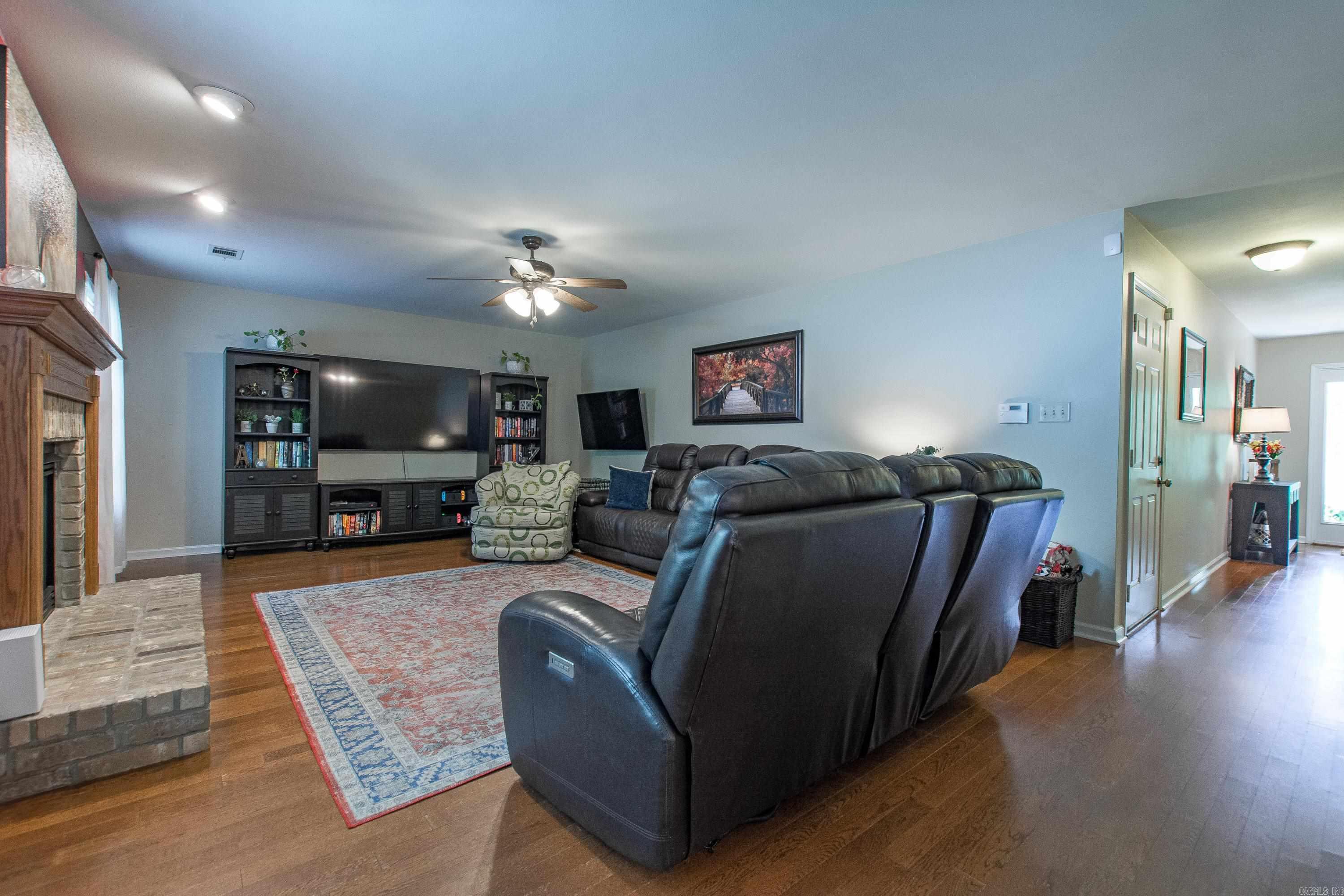1306 Oxford Avenue Benton, AR 72019