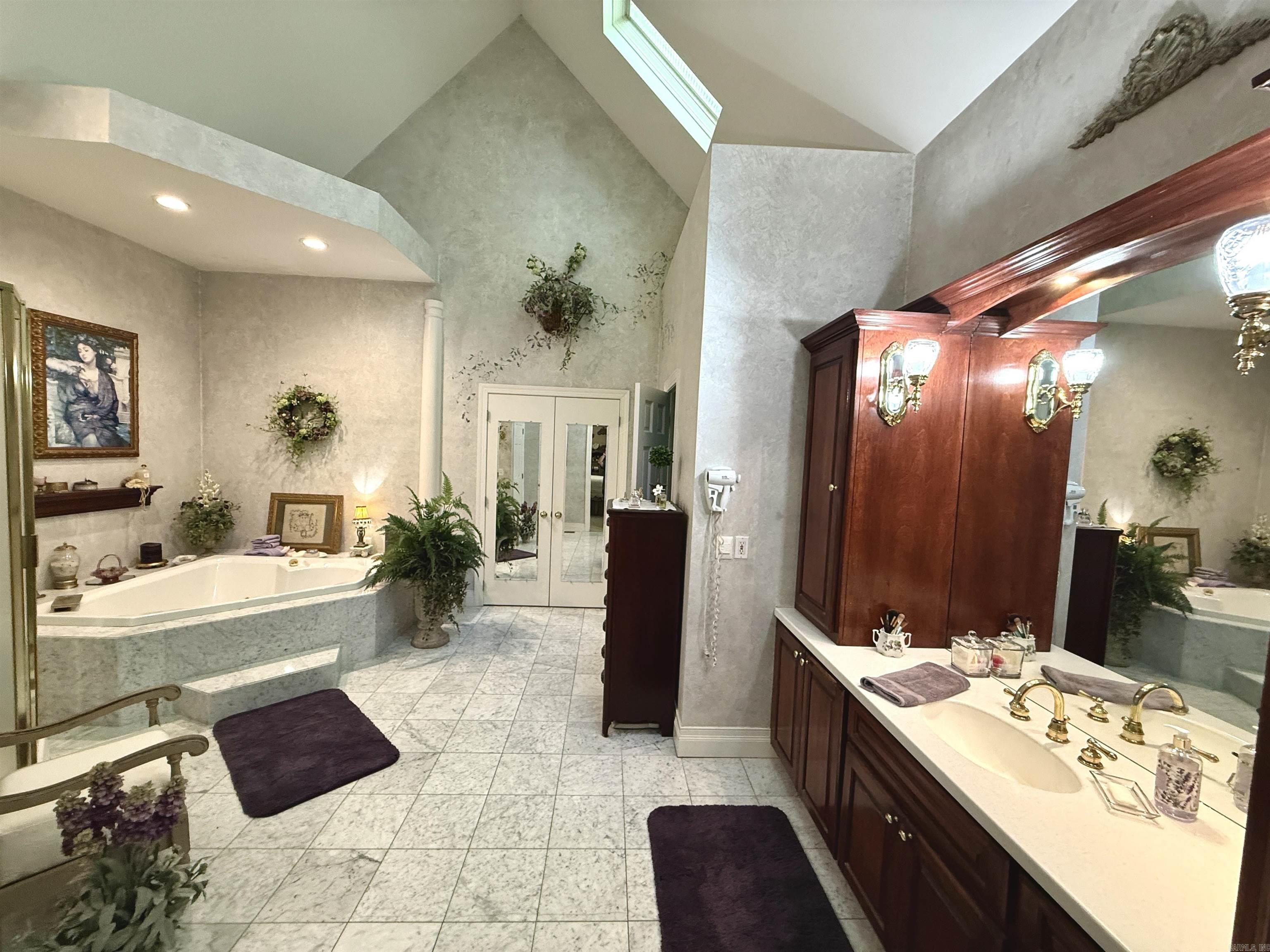1211 Gayler Street  Mountain View, AR
