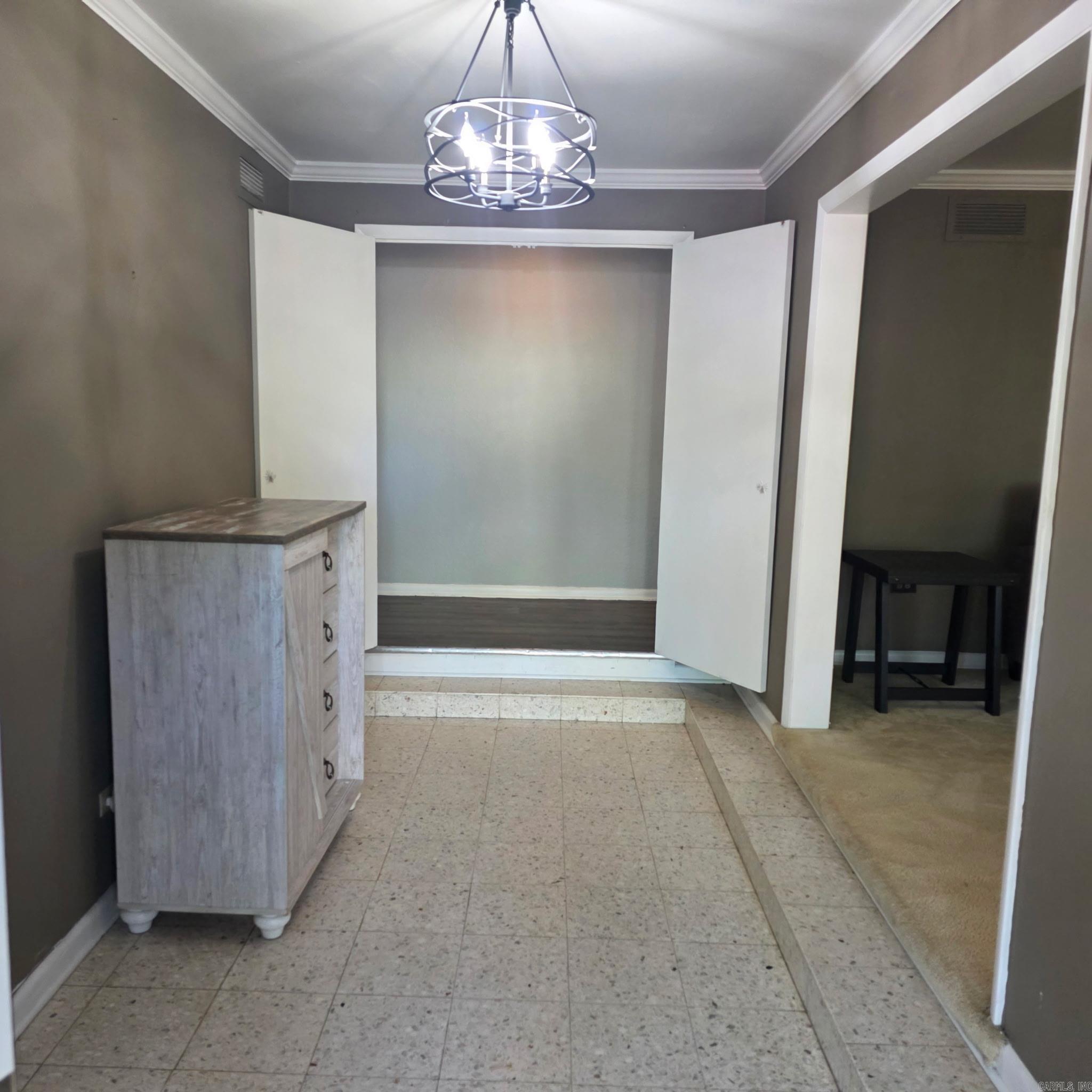 1216 N Izard St  Forrest City, AR