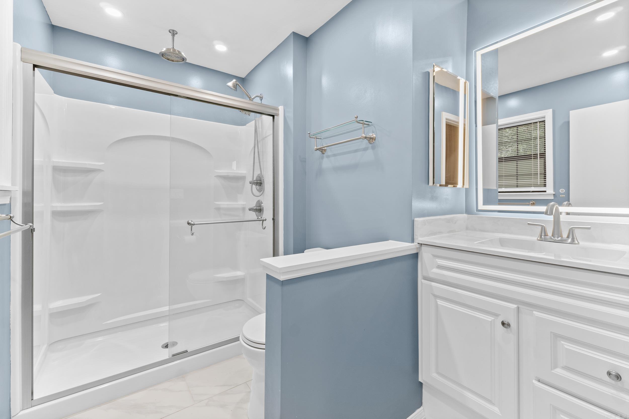 1001 Heatherdown  Mountain Home, AR