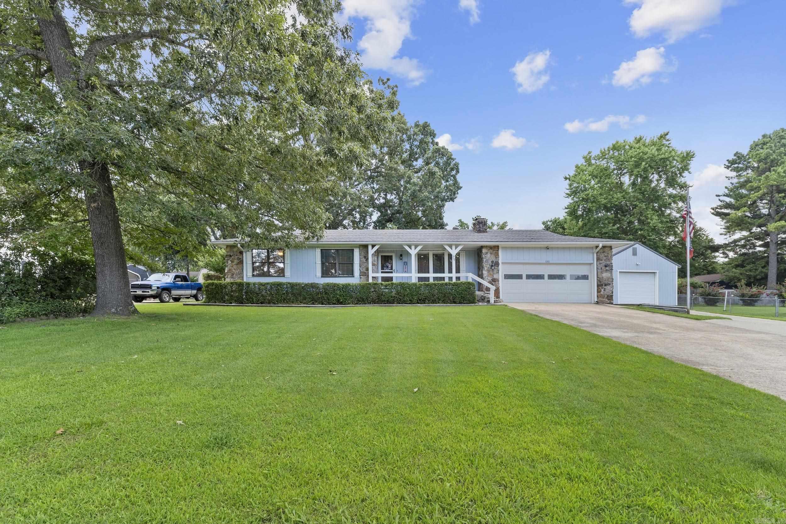 1001 Heatherdown  Mountain Home, AR