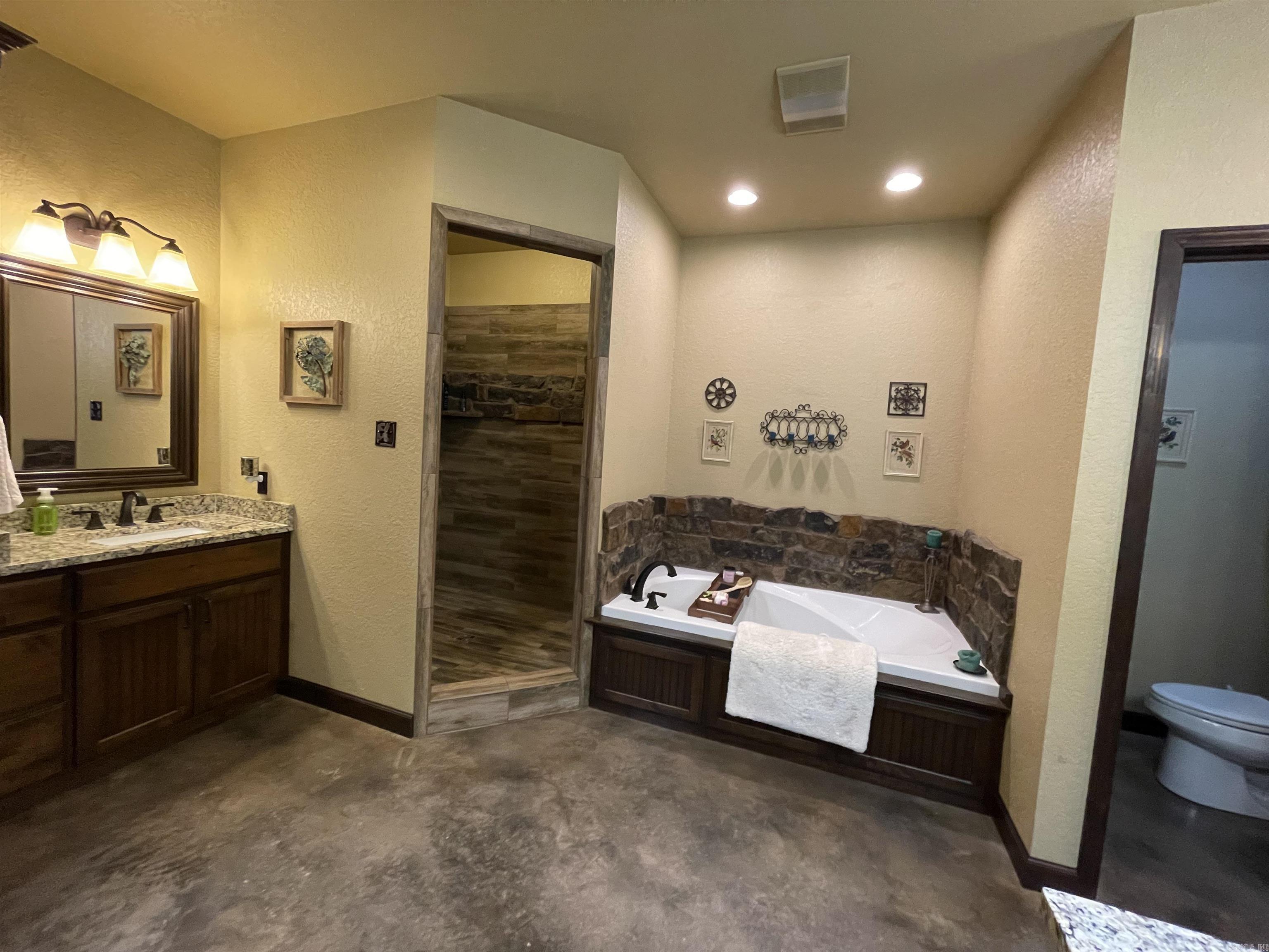 37 Cattle Creek  Vilonia, AR