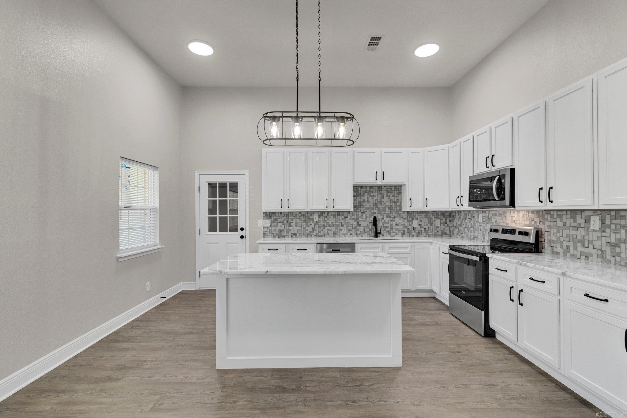 9 Brookridge Cv  Little Rock, AR