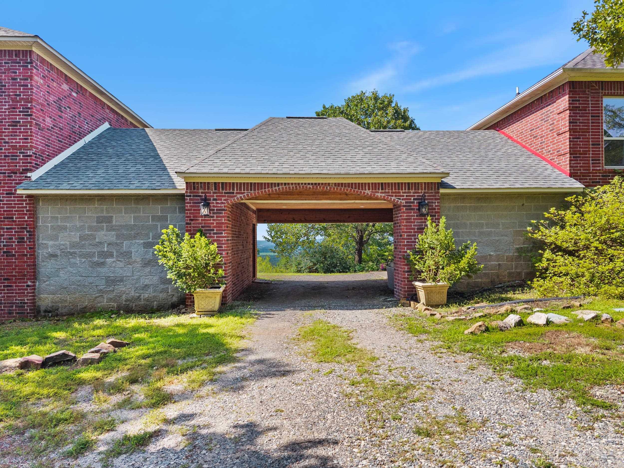 67 High Point  Mayflower, AR