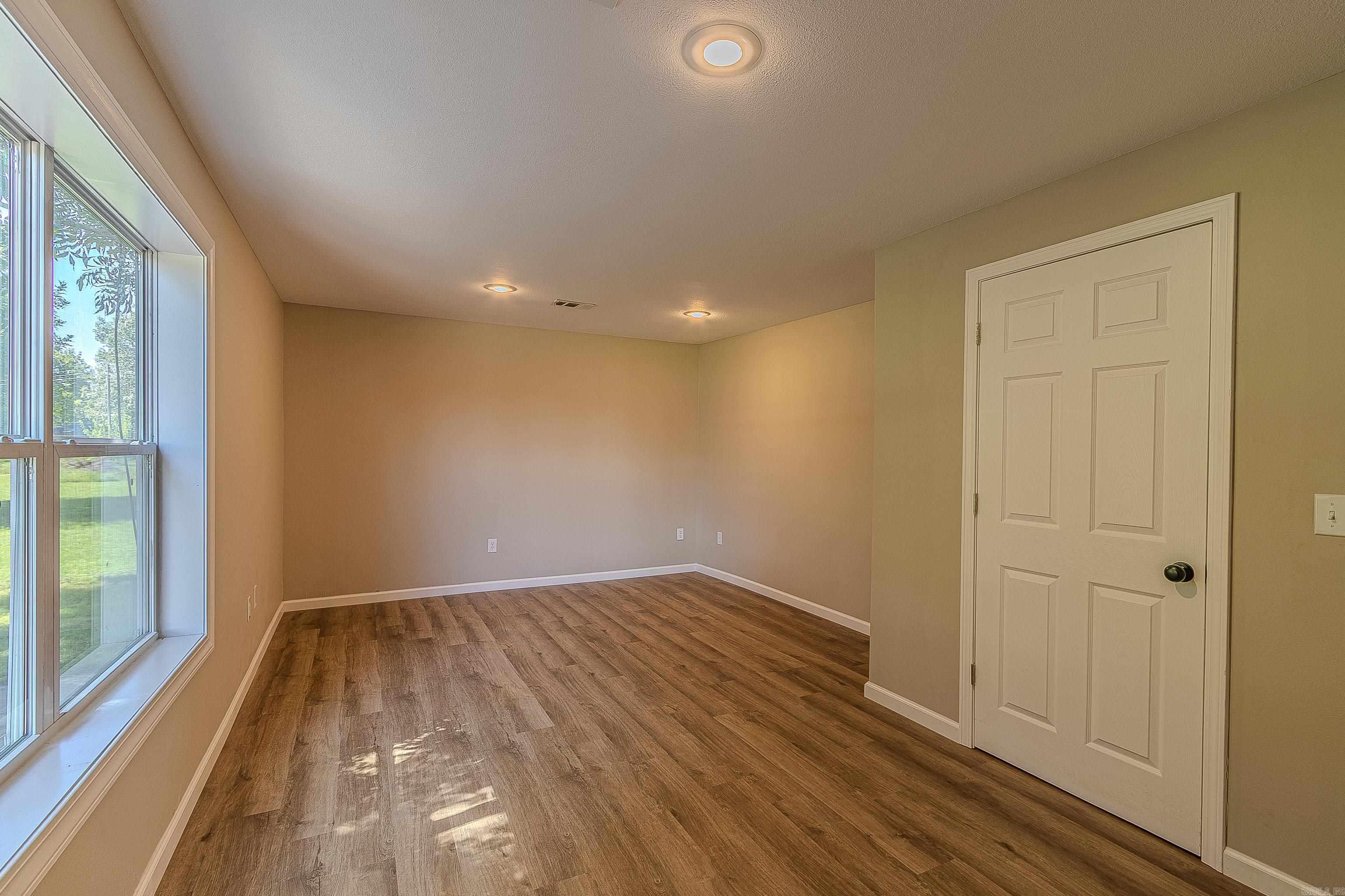 301 SE 3rd Hoxie, AR 72433-7