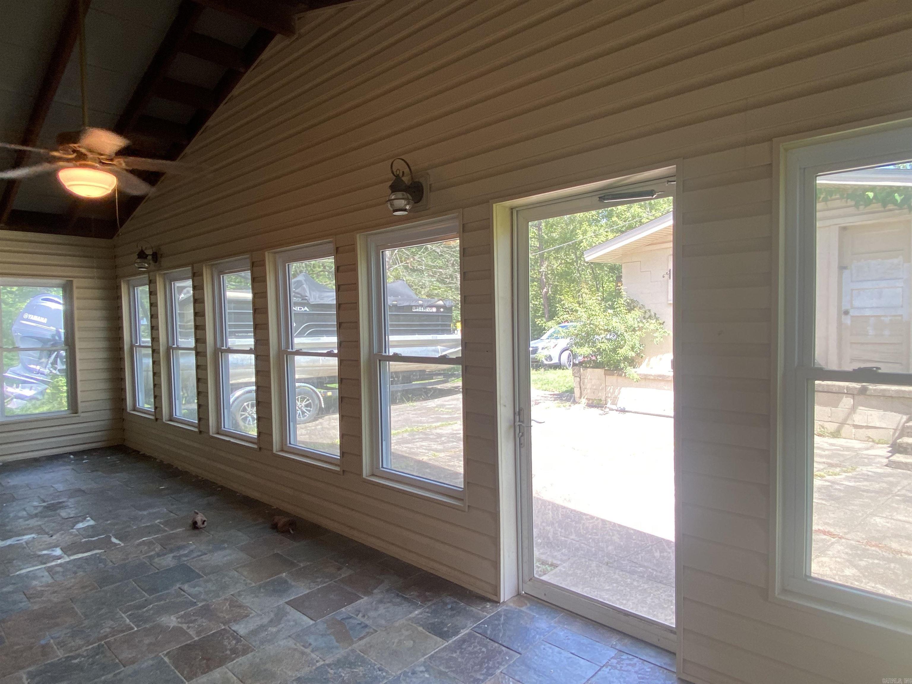 9 White Oak  Mount Ida, AR