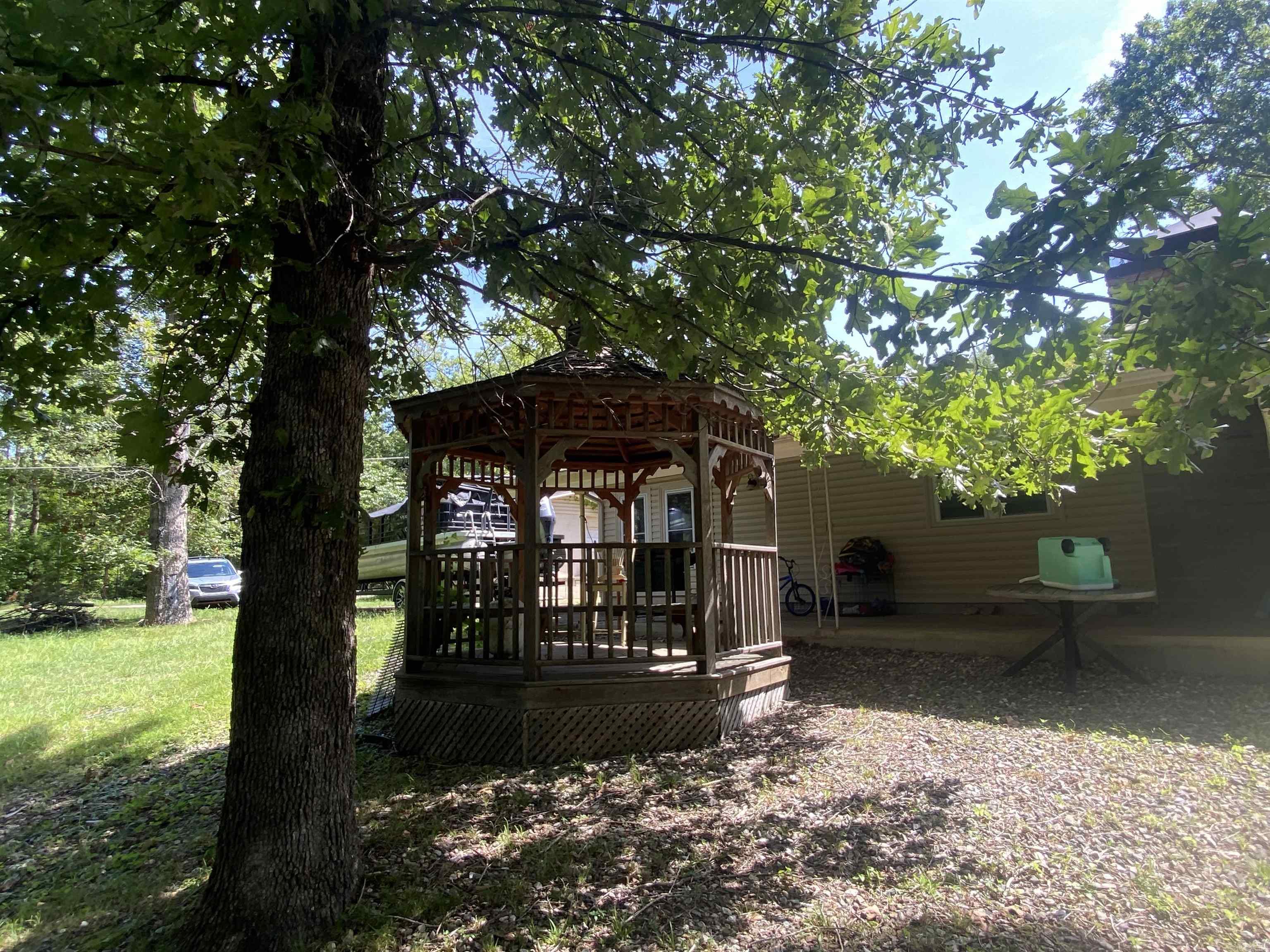 9 White Oak  Mount Ida, AR