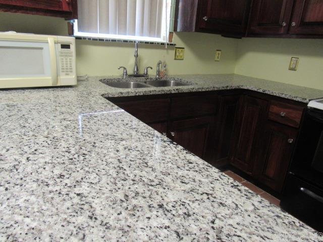 1401 Tamara Park Jacksonville, AR 72076