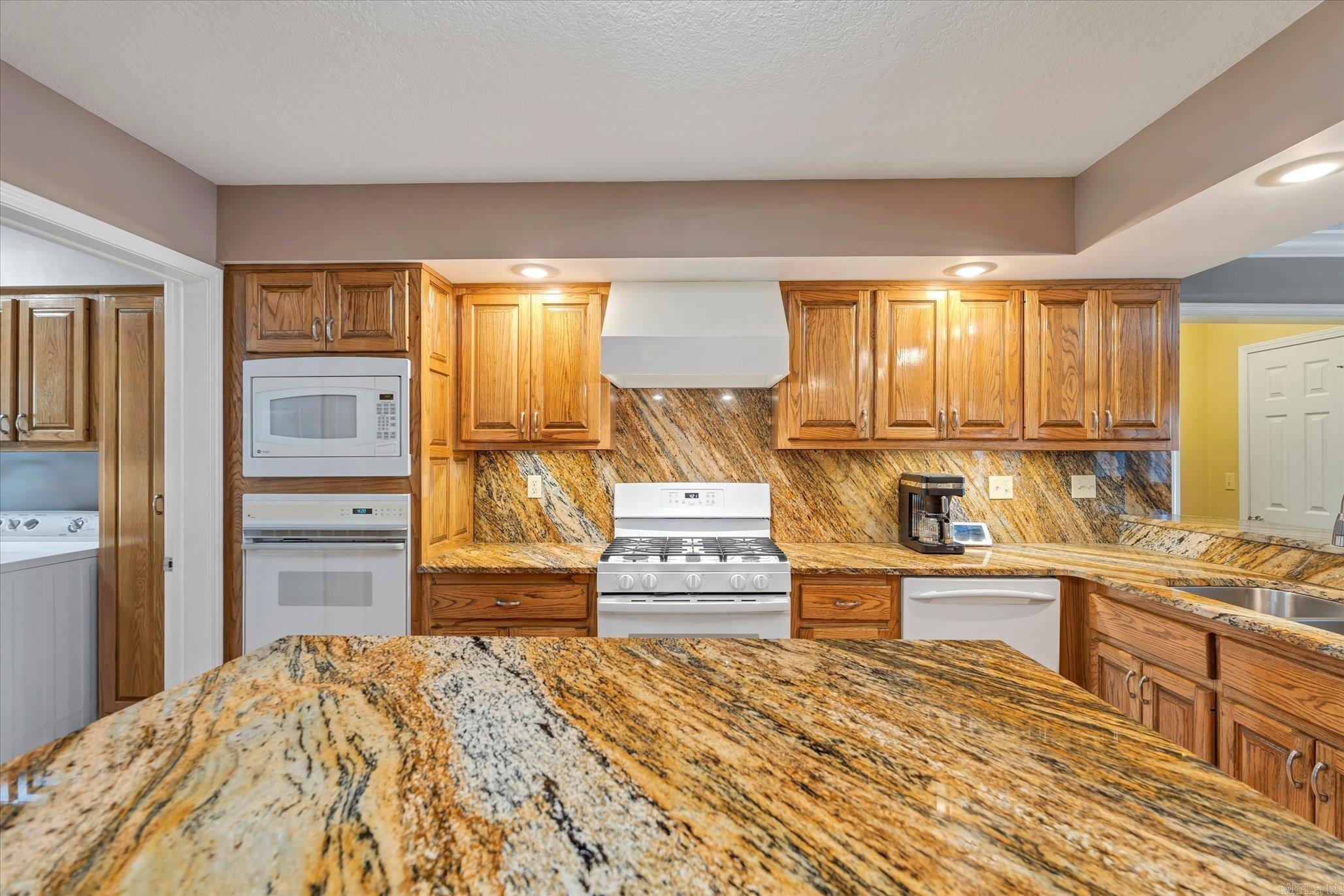 198 Wallick  Cotter, AR