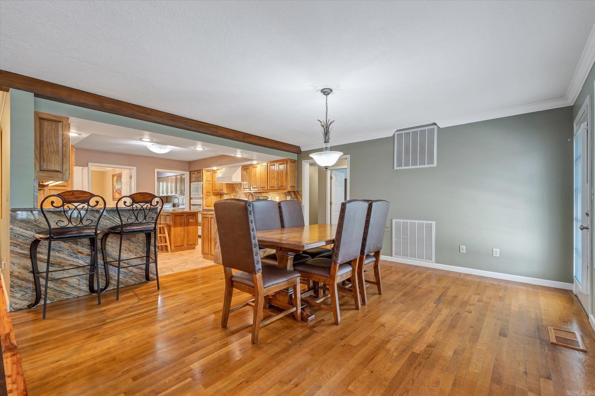 198 Wallick  Cotter, AR