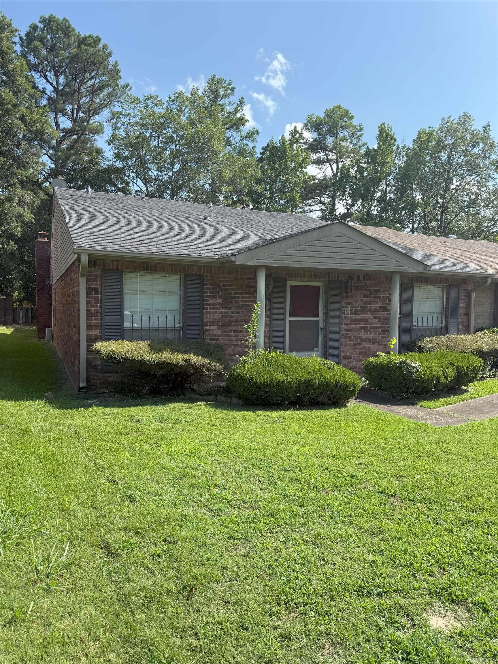 600 Greenbriar  Pine Bluff, AR