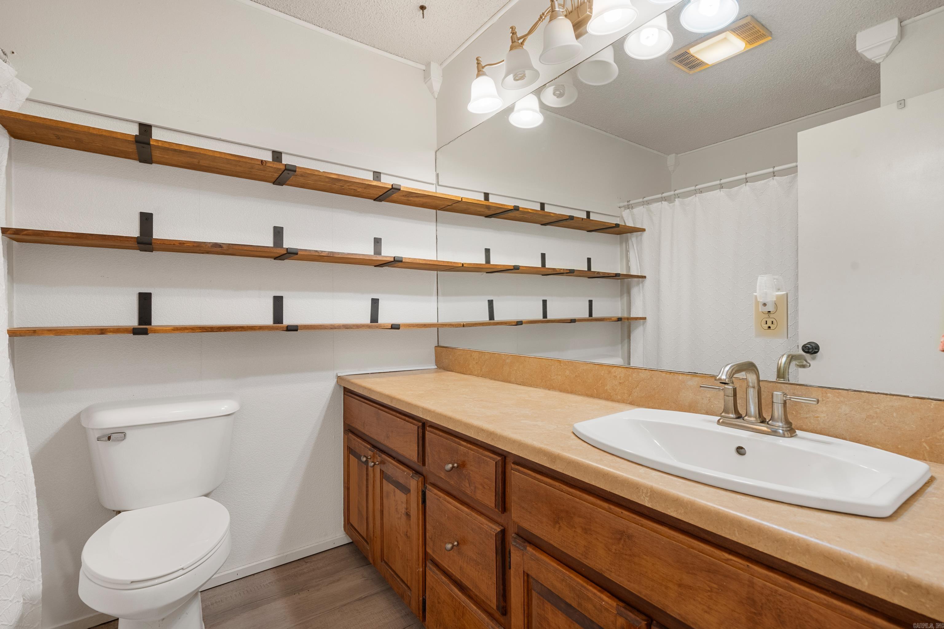 121 Newark  Hot Springs, AR