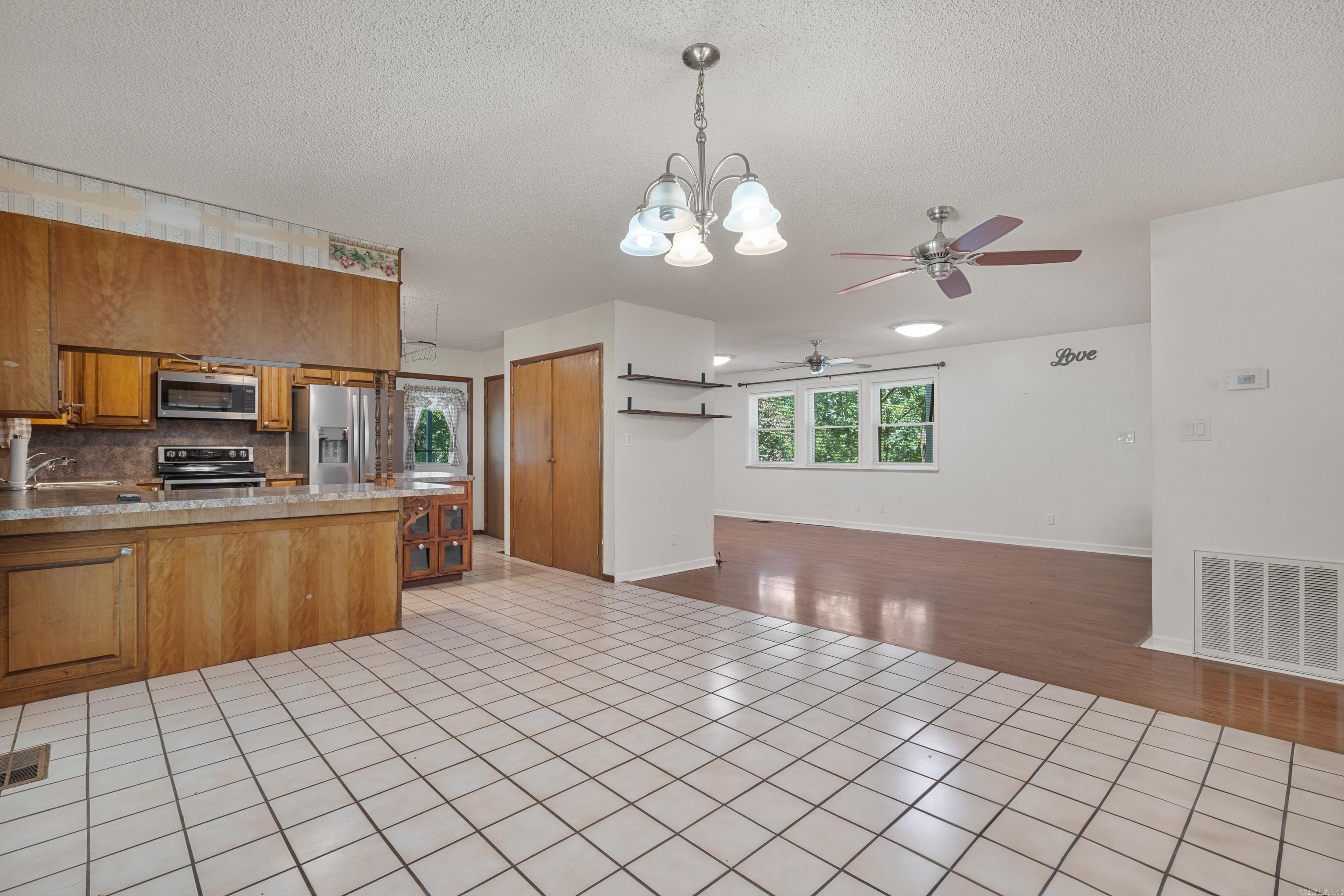 121 Newark  Hot Springs, AR