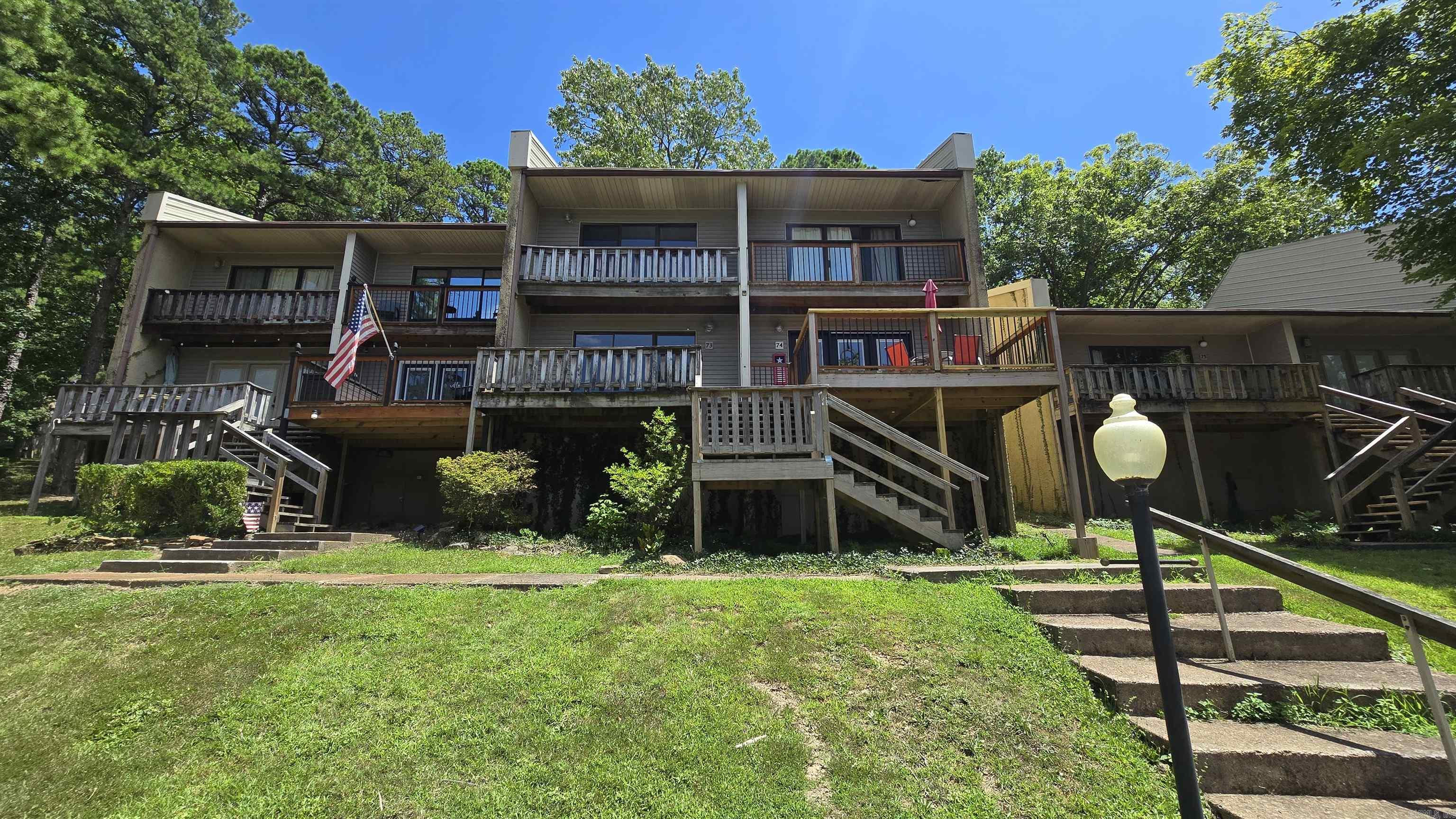601 Dave Creek  Fairfield Bay, AR