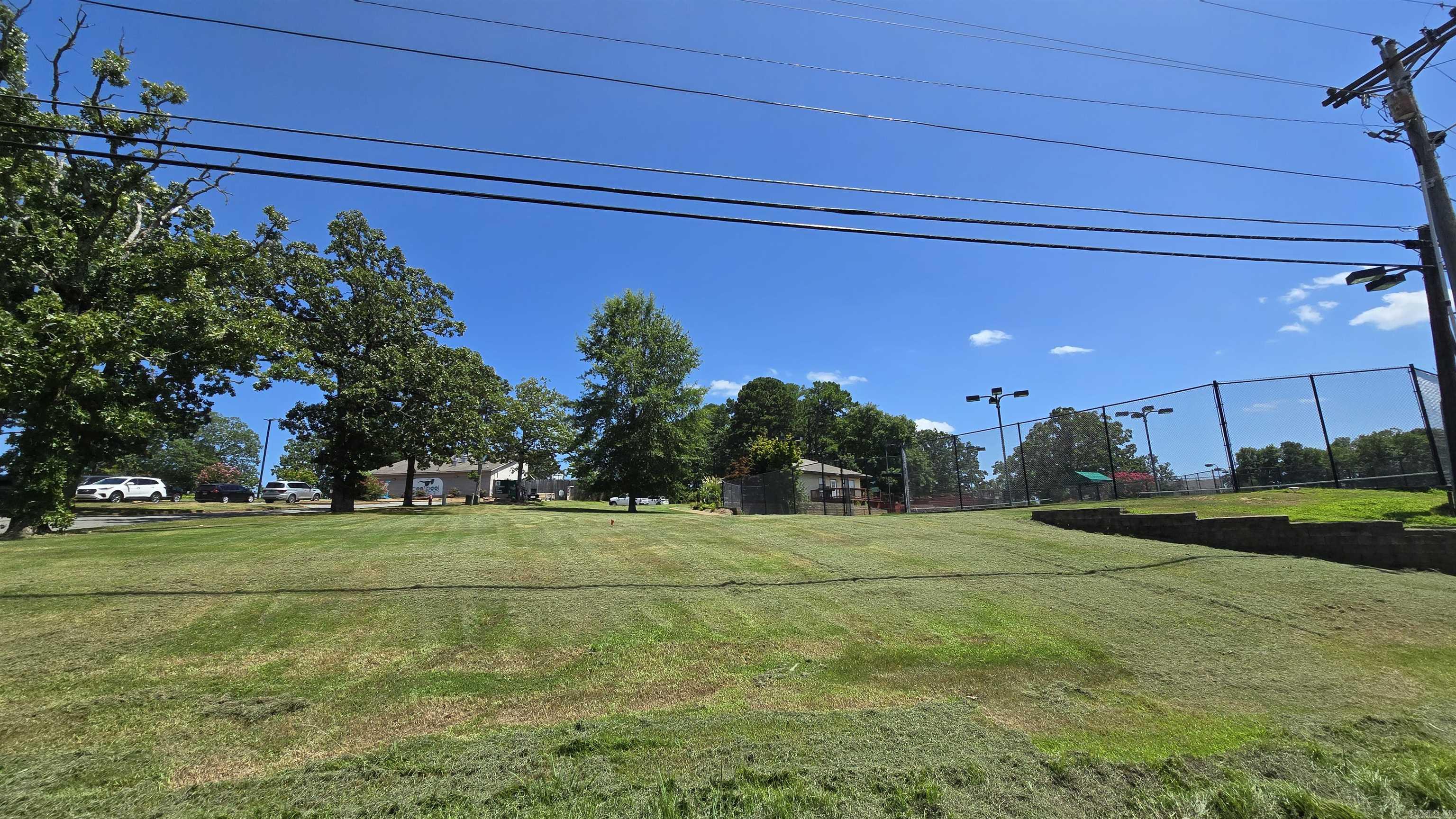 601 Dave Creek  Fairfield Bay, AR