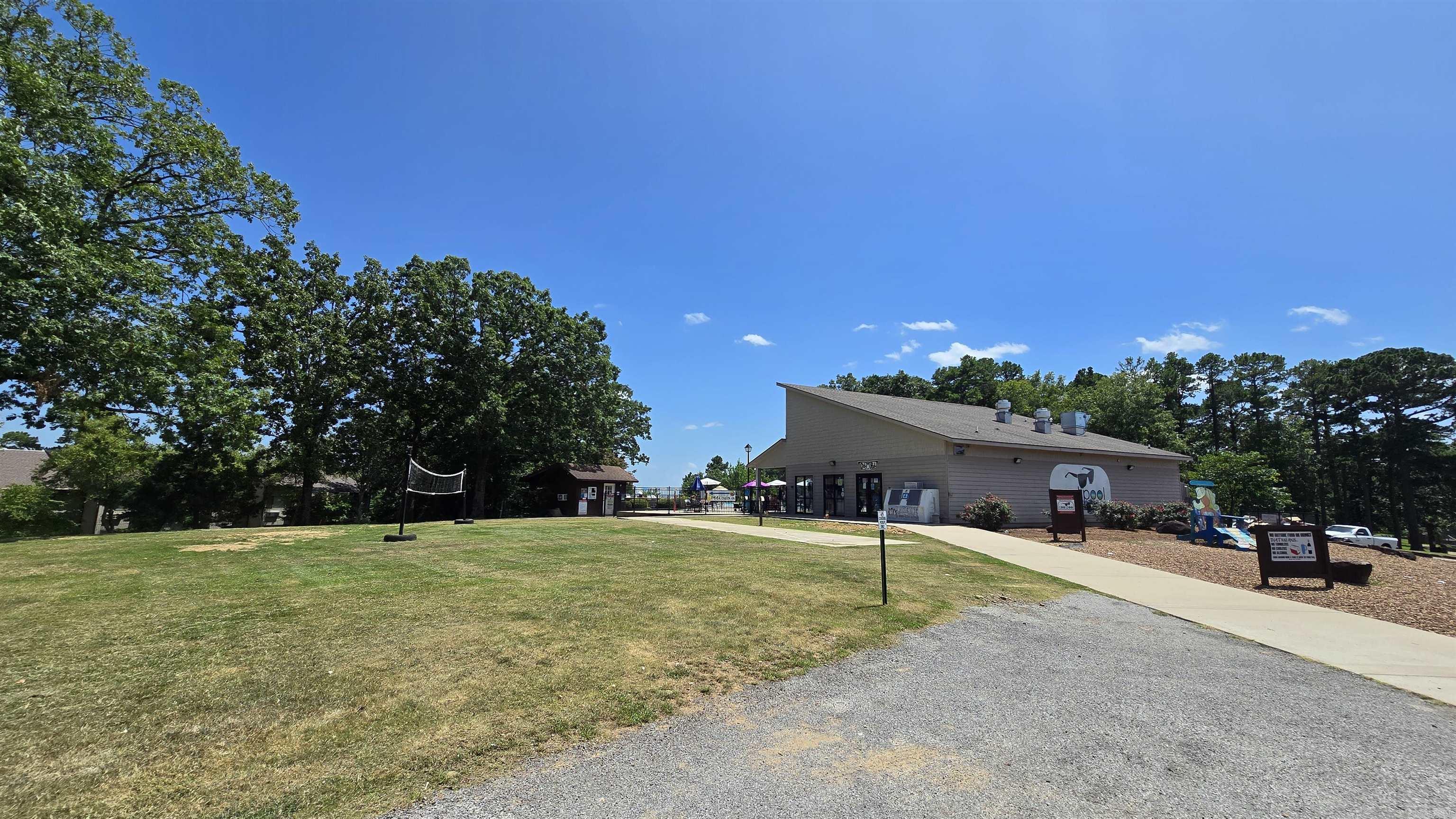 601 Dave Creek  Fairfield Bay, AR