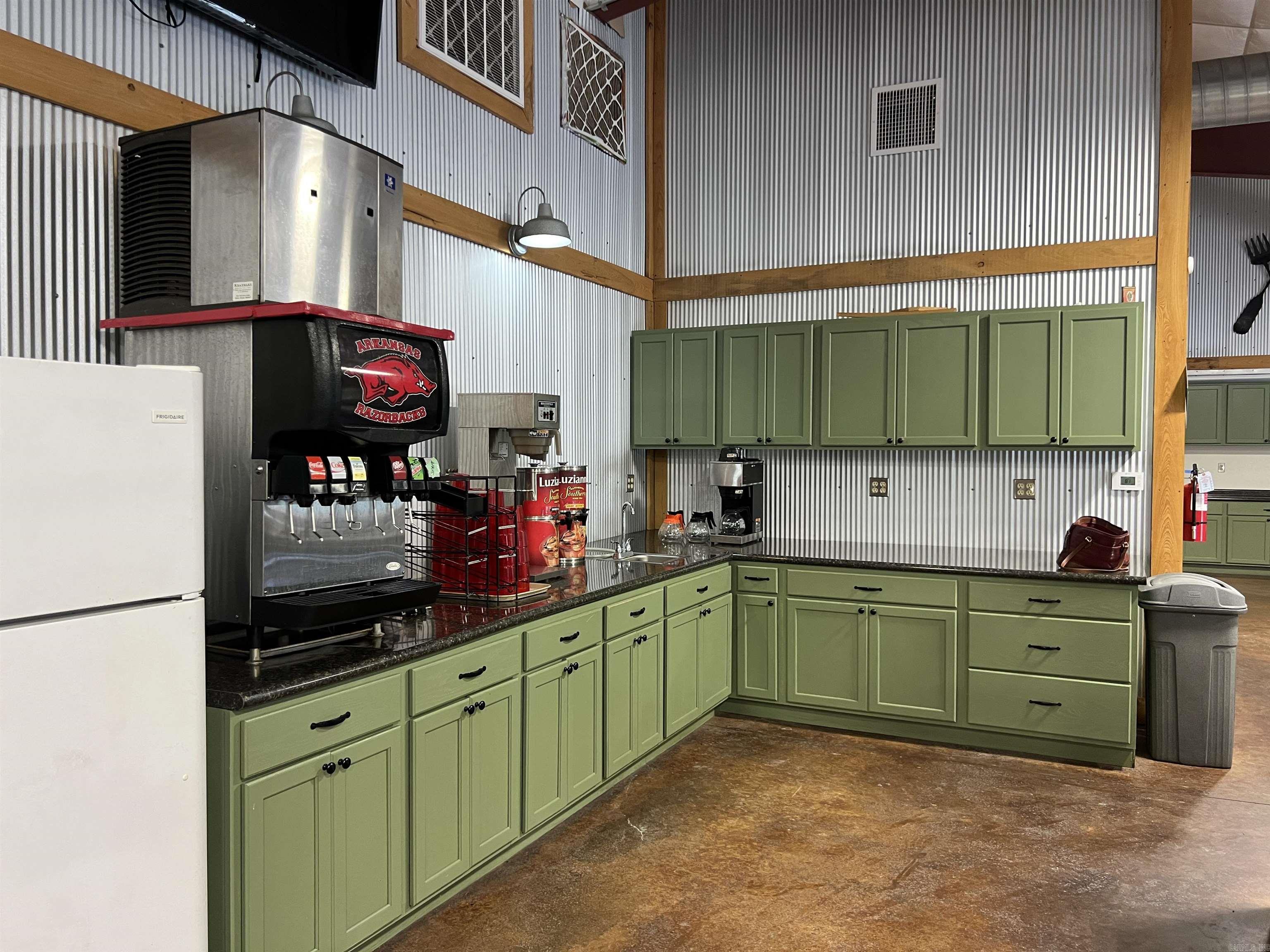 3891 S Highway 365  Jefferson, AR