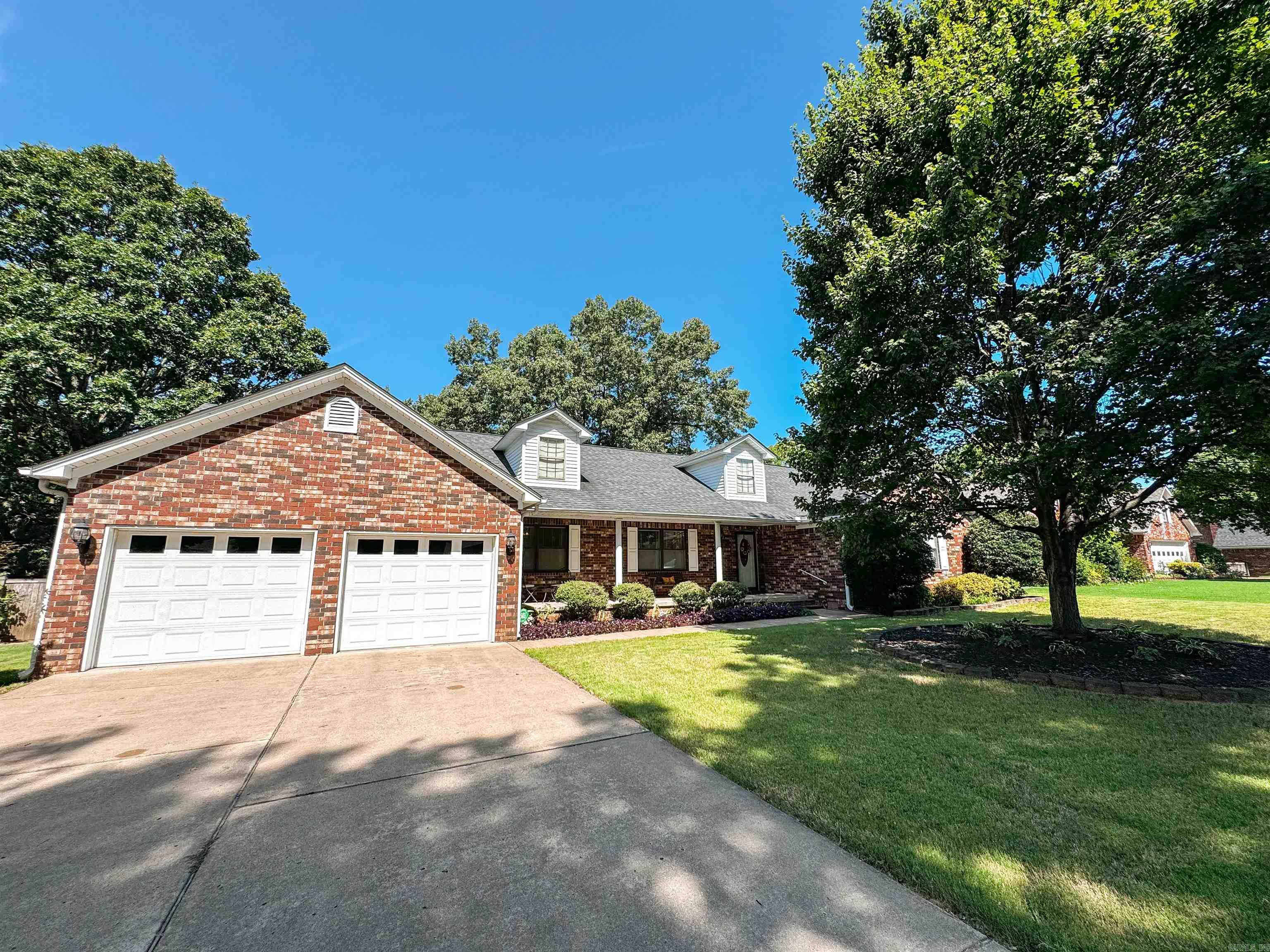 305 Live Oak  Searcy, AR