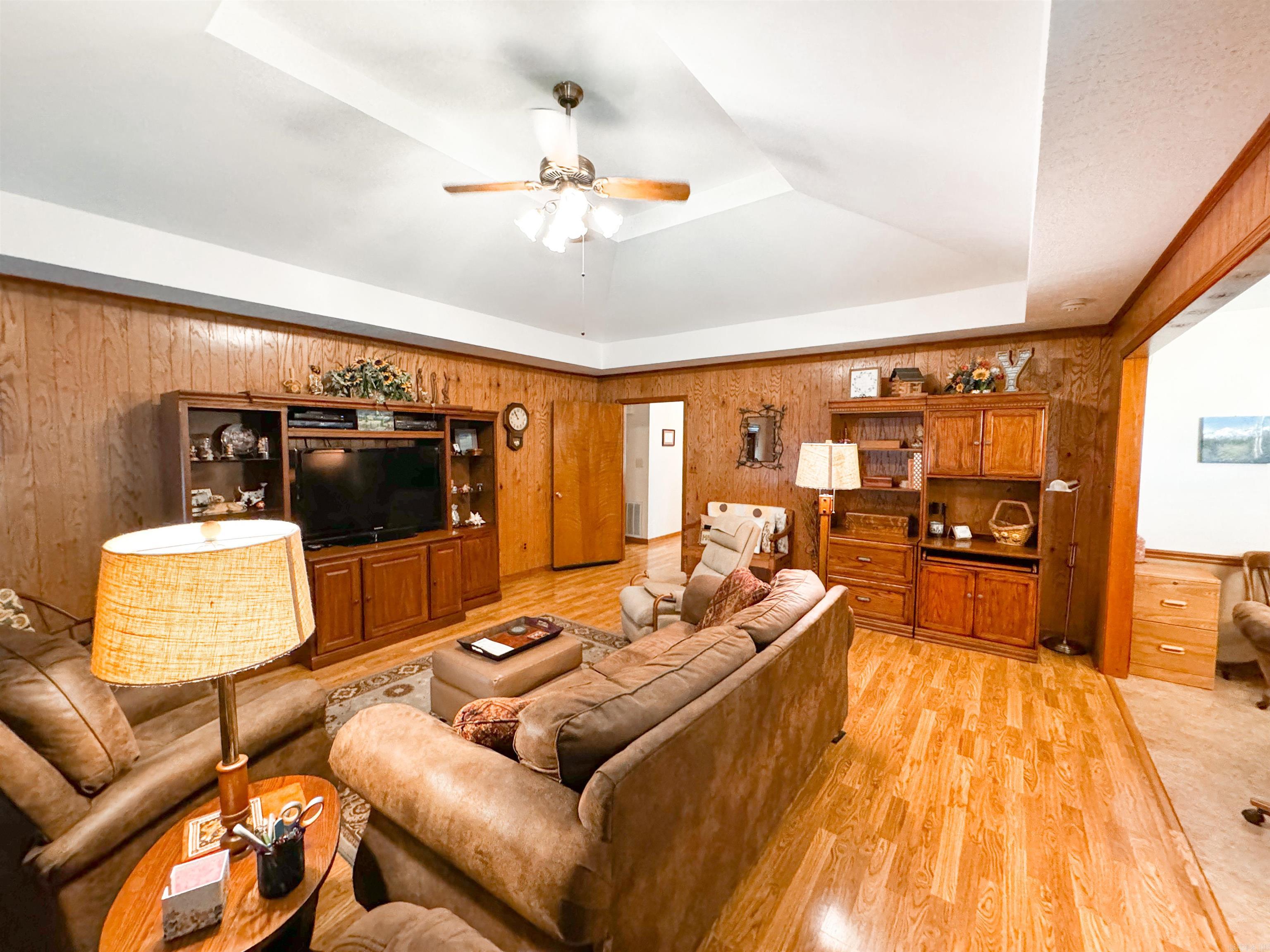 305 Live Oak Searcy, AR 72143