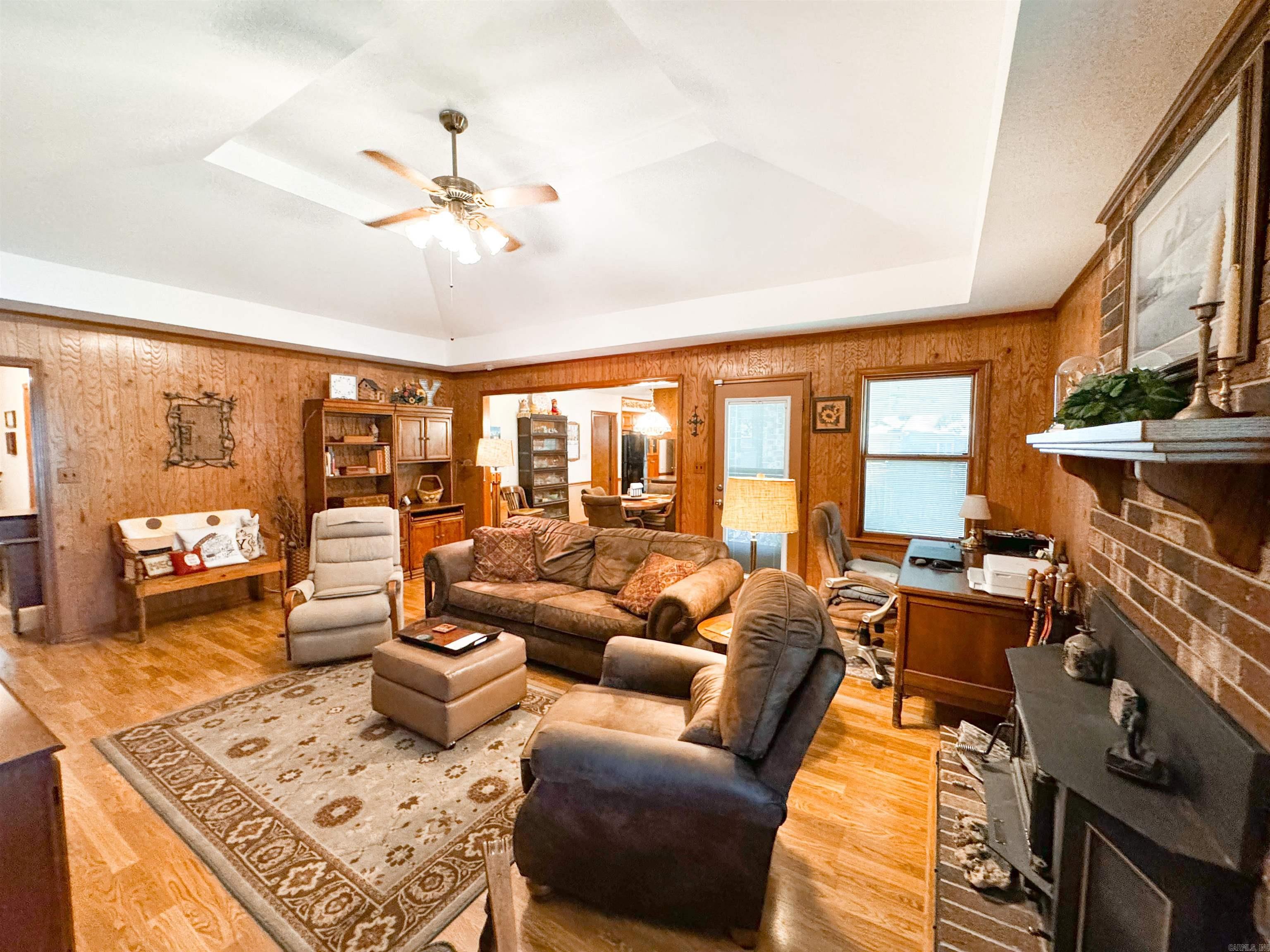 305 Live Oak Searcy, AR 72143