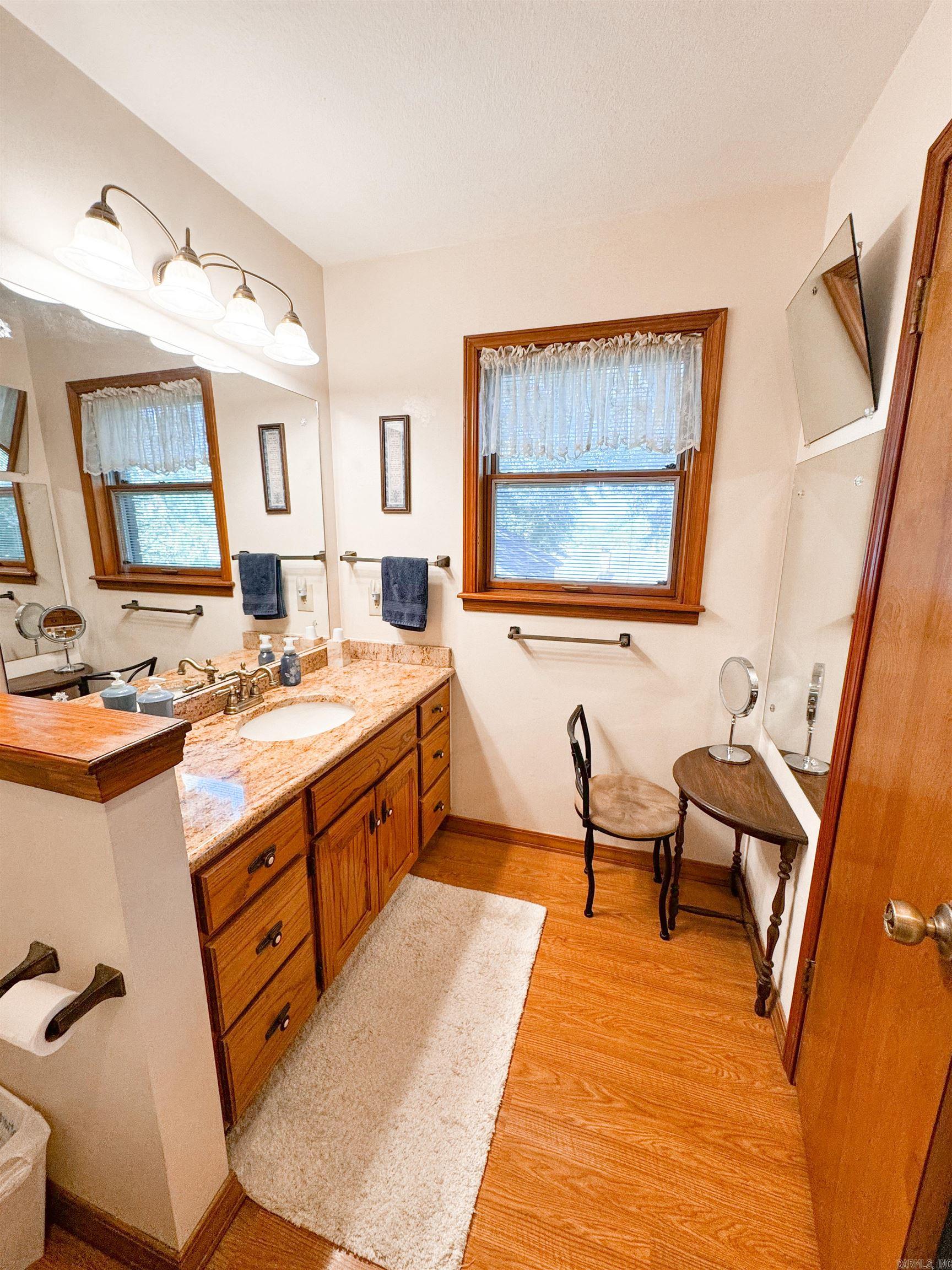 305 Live Oak Searcy, AR 72143