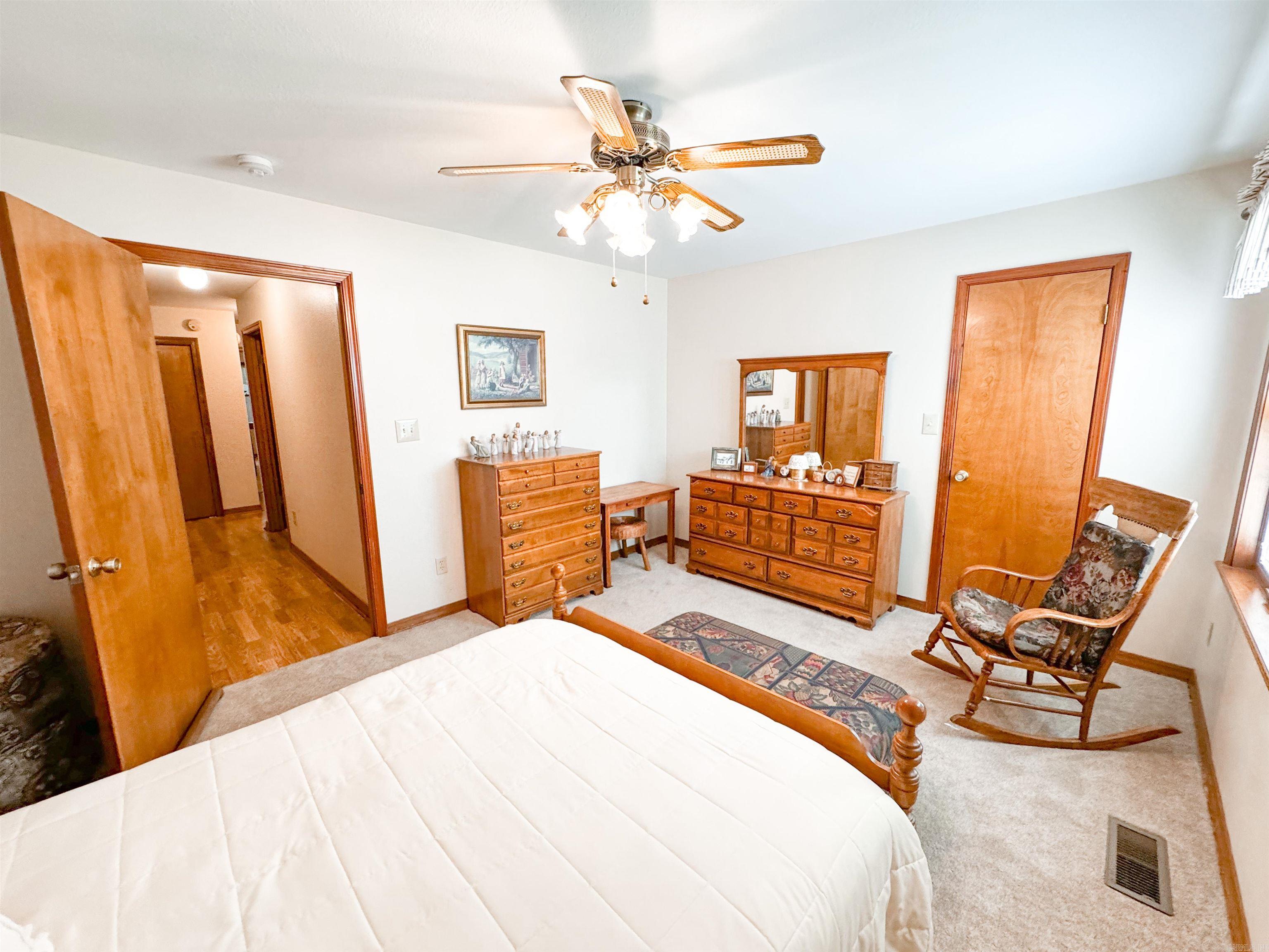 305 Live Oak  Searcy, AR