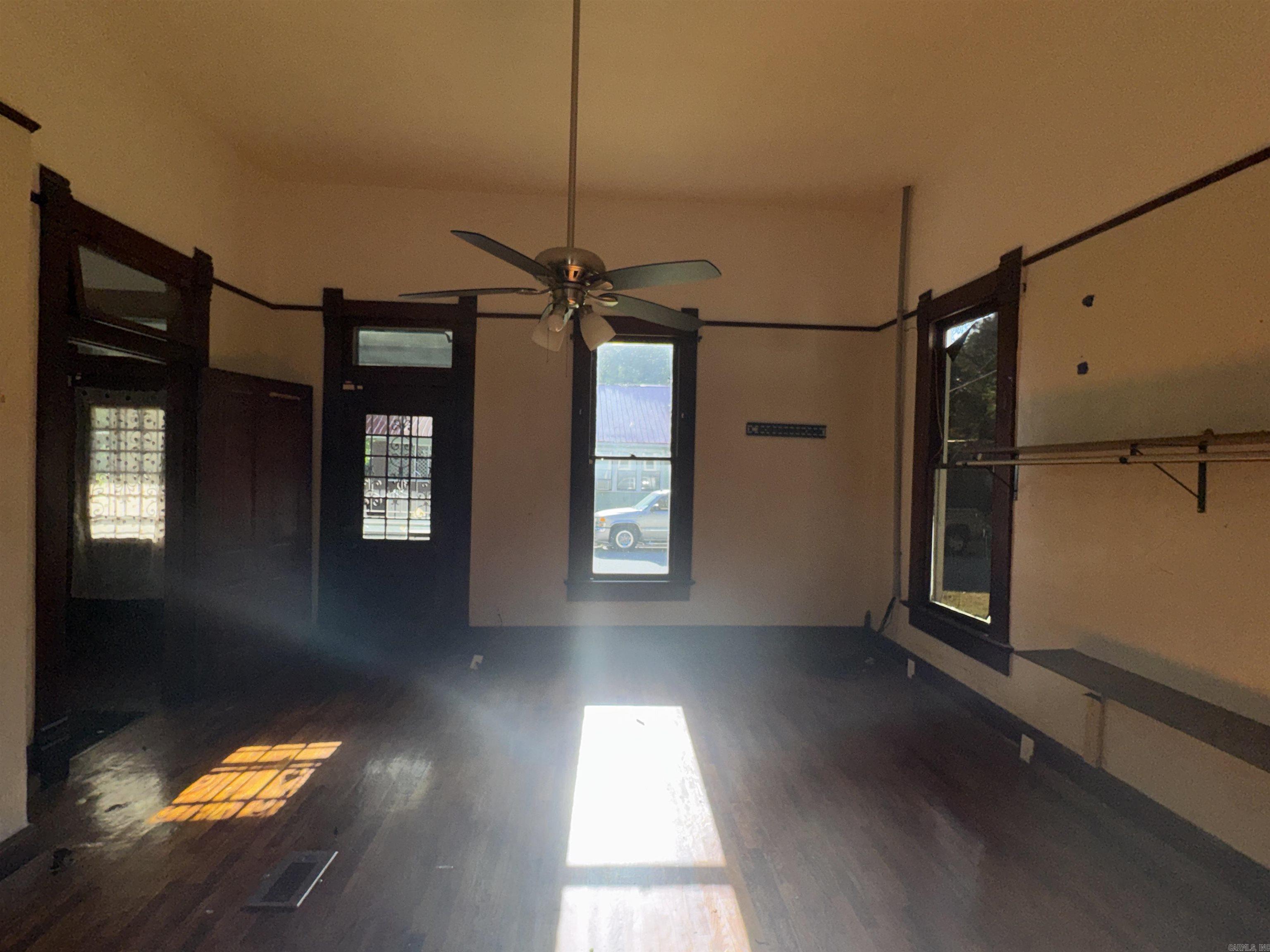 1239 W 8th  North Little Rock, AR