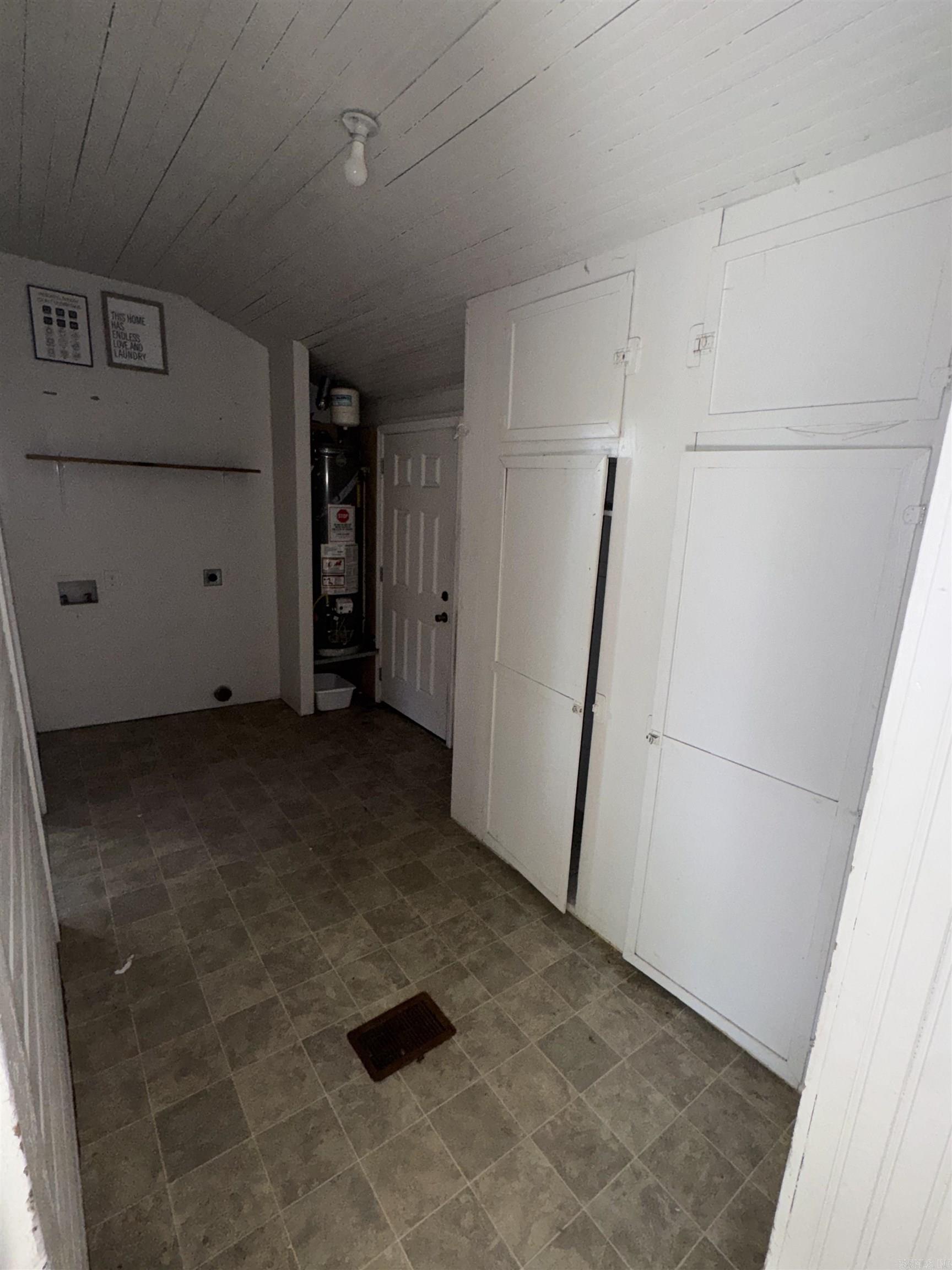 1239 W 8th  North Little Rock, AR