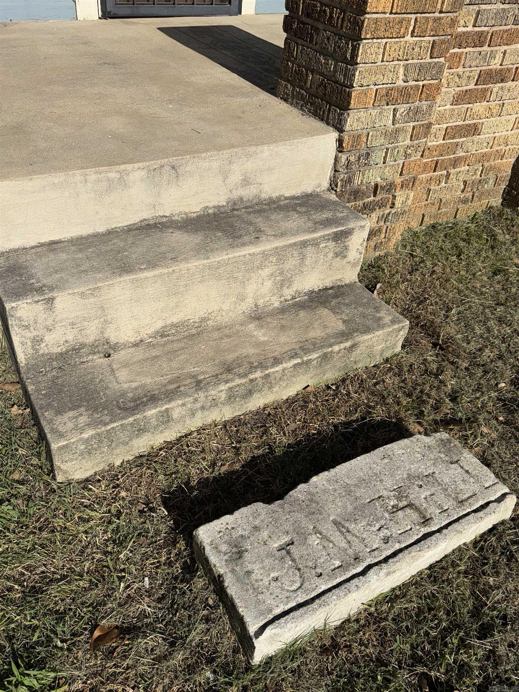 1239 W 8th  North Little Rock, AR