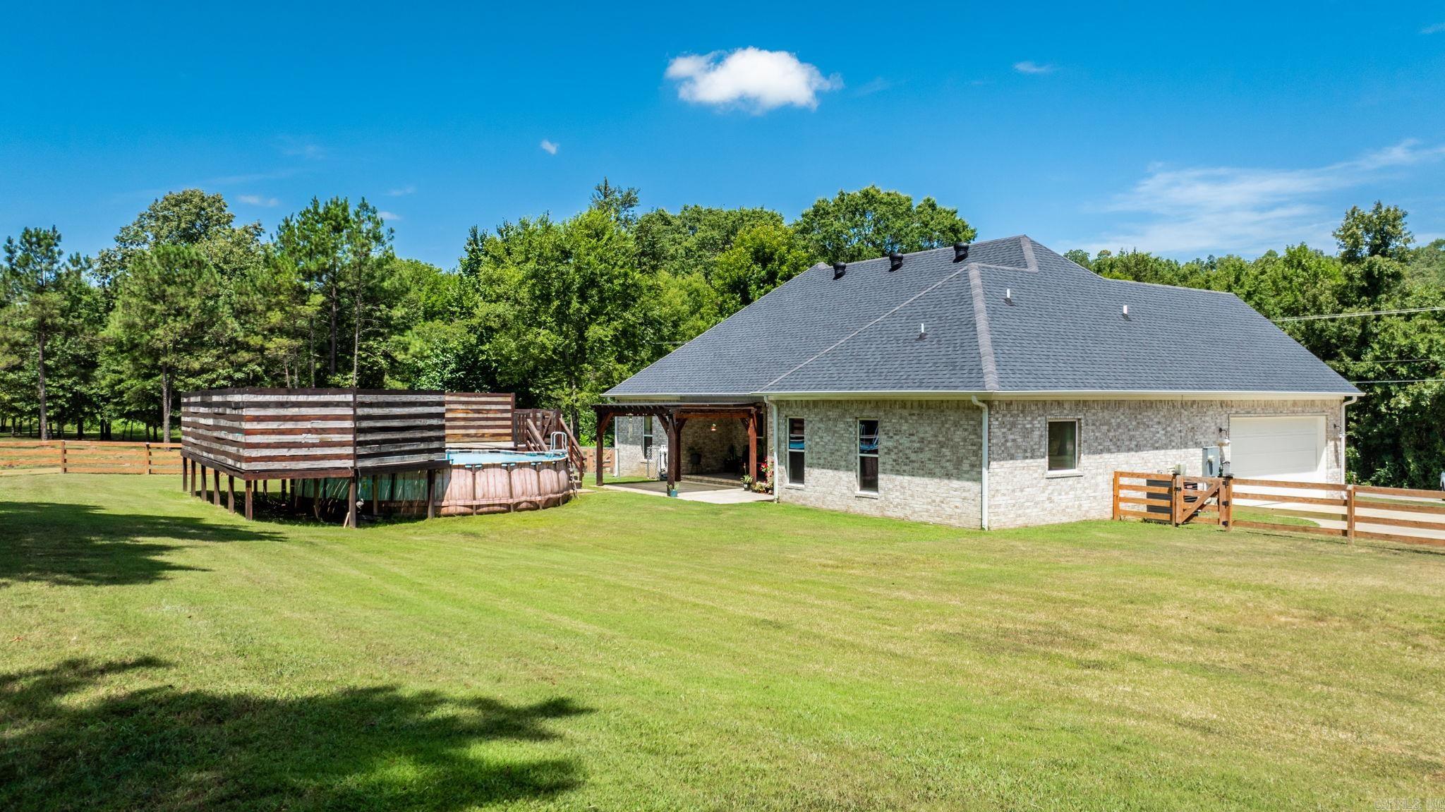 403 W Republican Rd  Greenbrier, AR