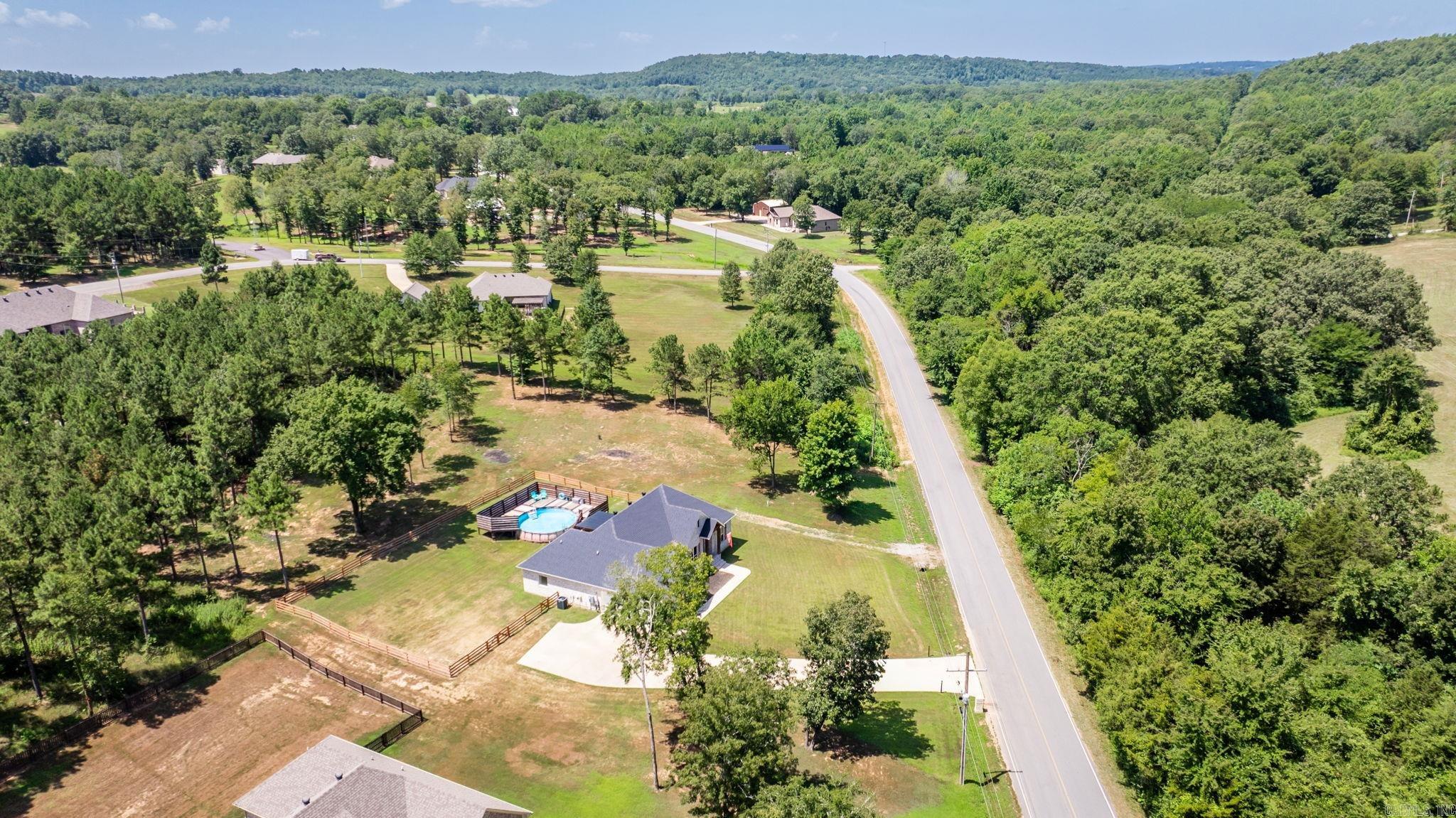 403 W Republican Rd  Greenbrier, AR