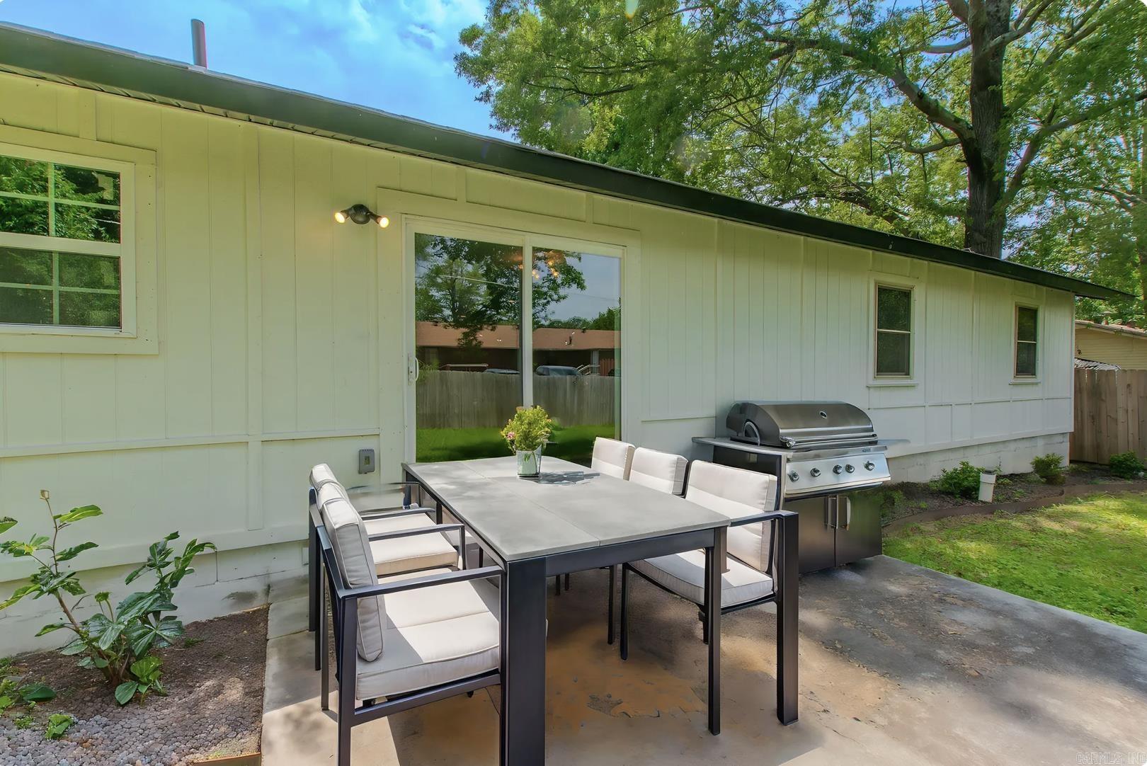 5809 N Woodview  Sherwood, AR