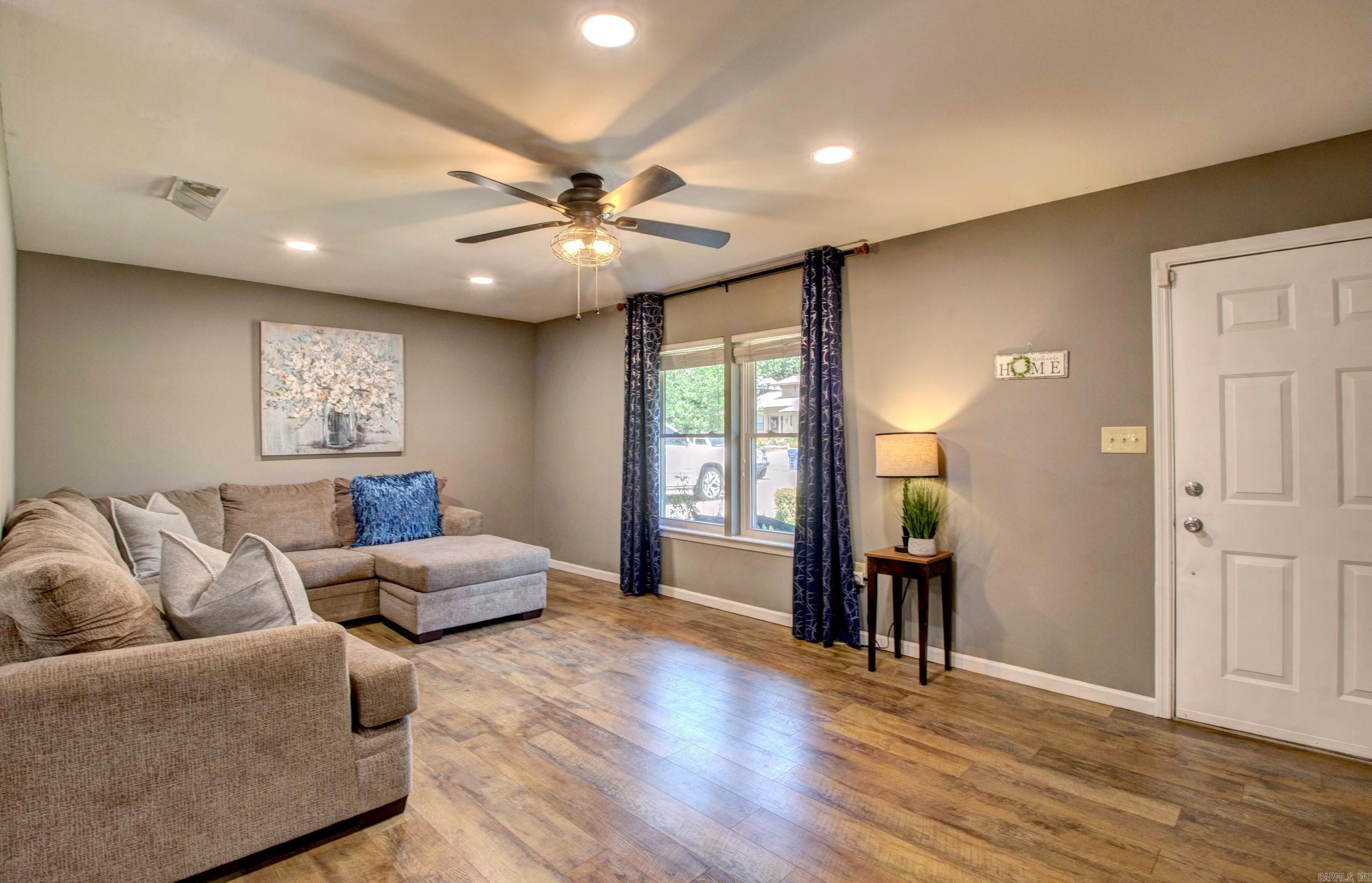 43 Ophelia Drive Maumelle, AR 72113