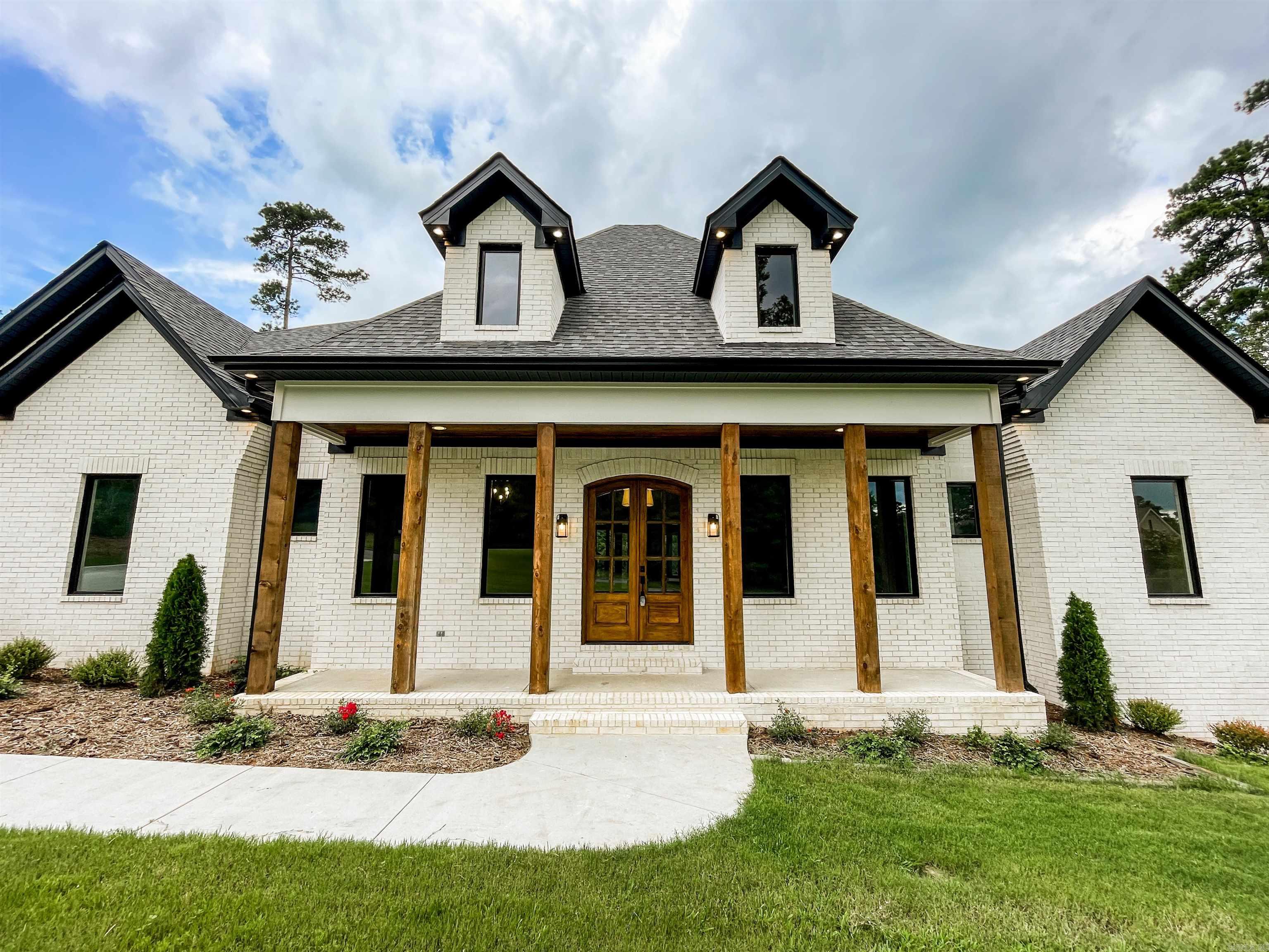 17105 Valley View Loop  Roland, AR